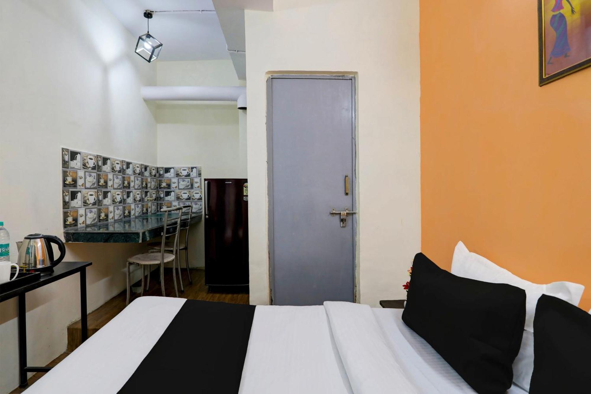 Super O Malviya Nagar Hotel