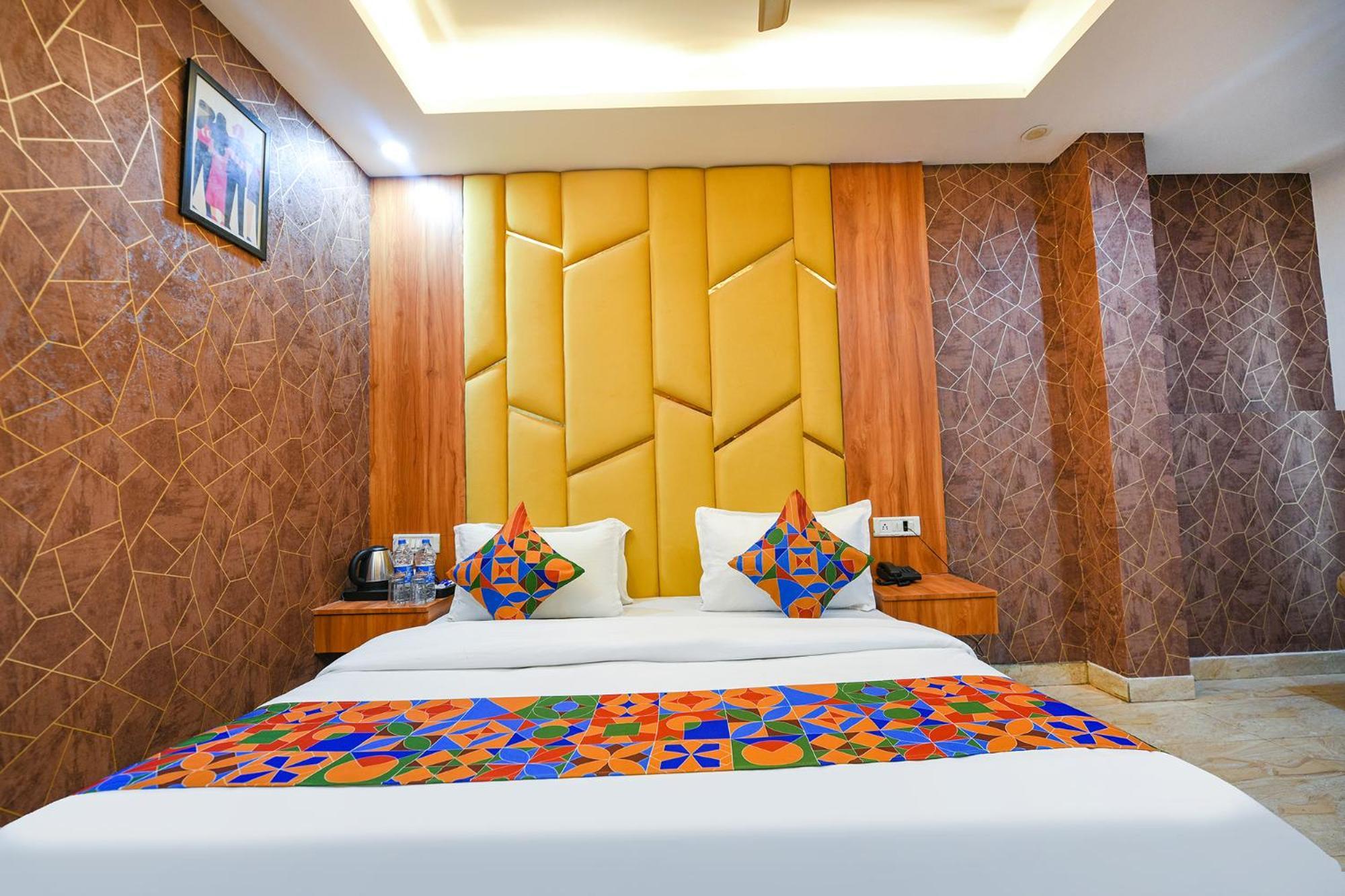 Hotel Fabhotel Grand Near Igi Airport 3*