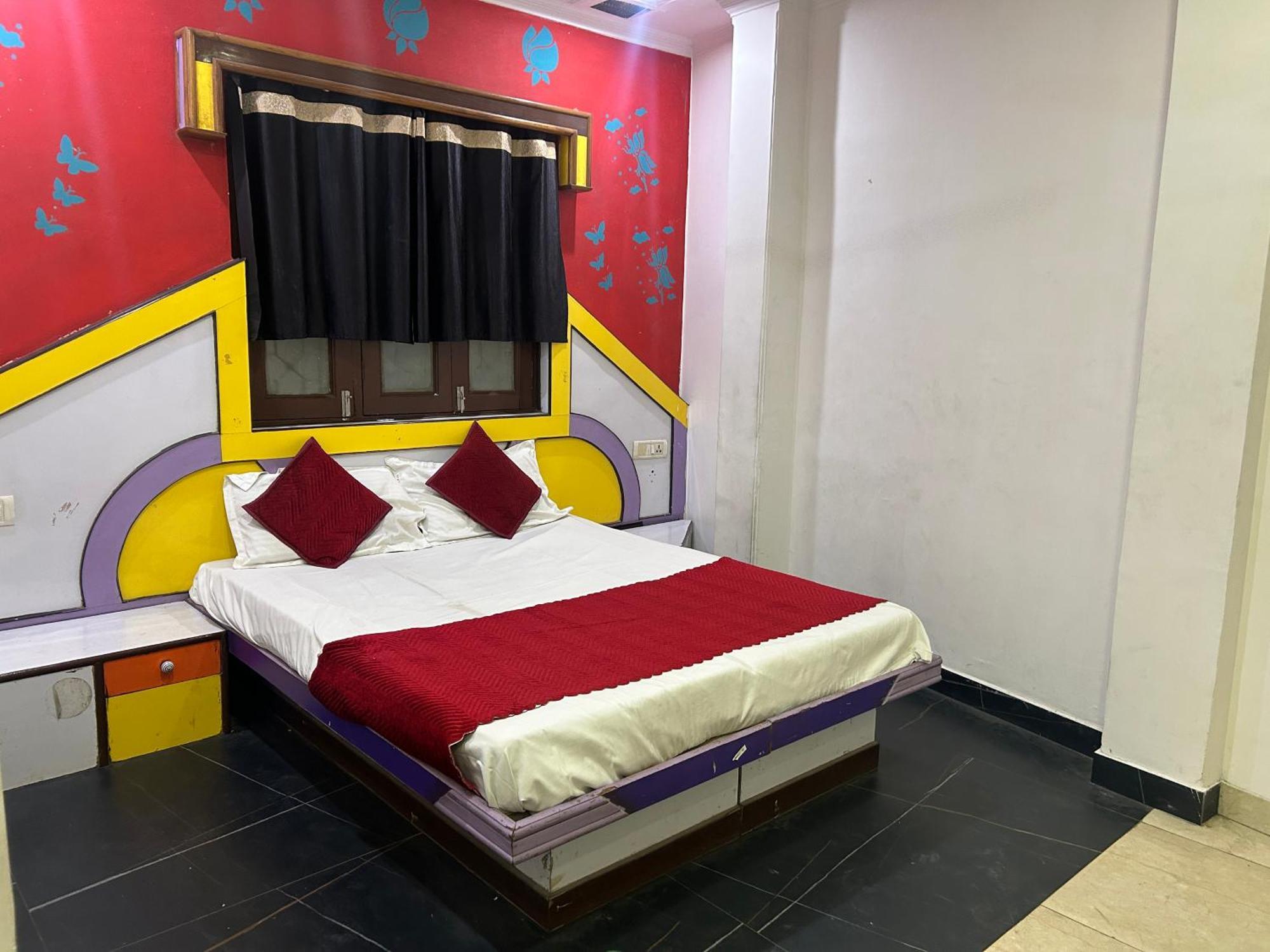 Hotel Shree Guru At New Delhi Railway Station New Delhi
