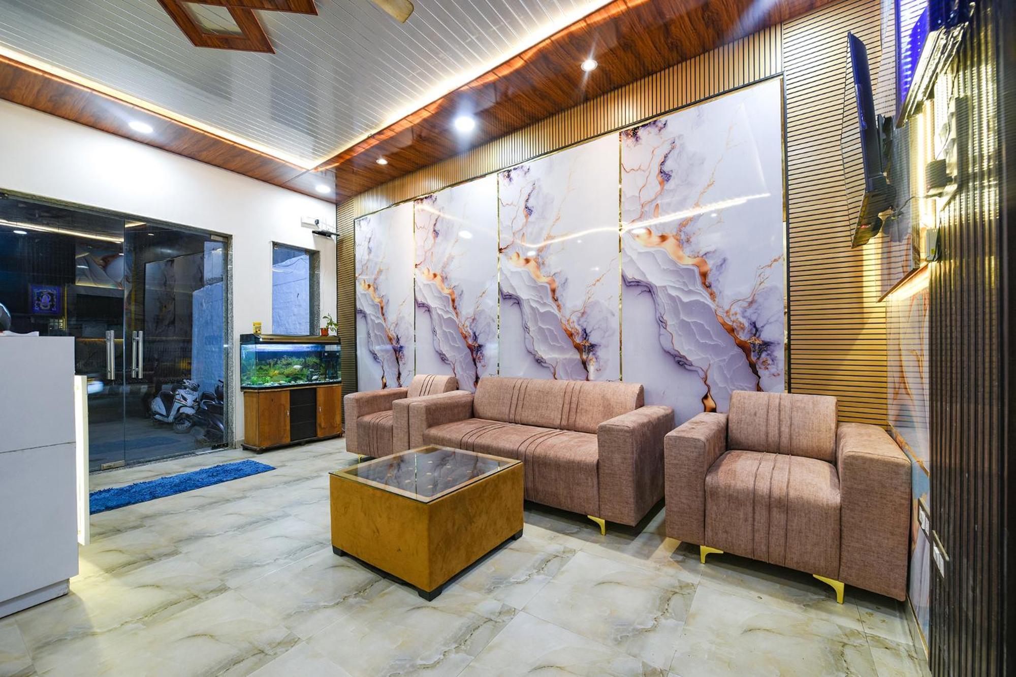 Fabhotel Grand Near Igi Airport 3*