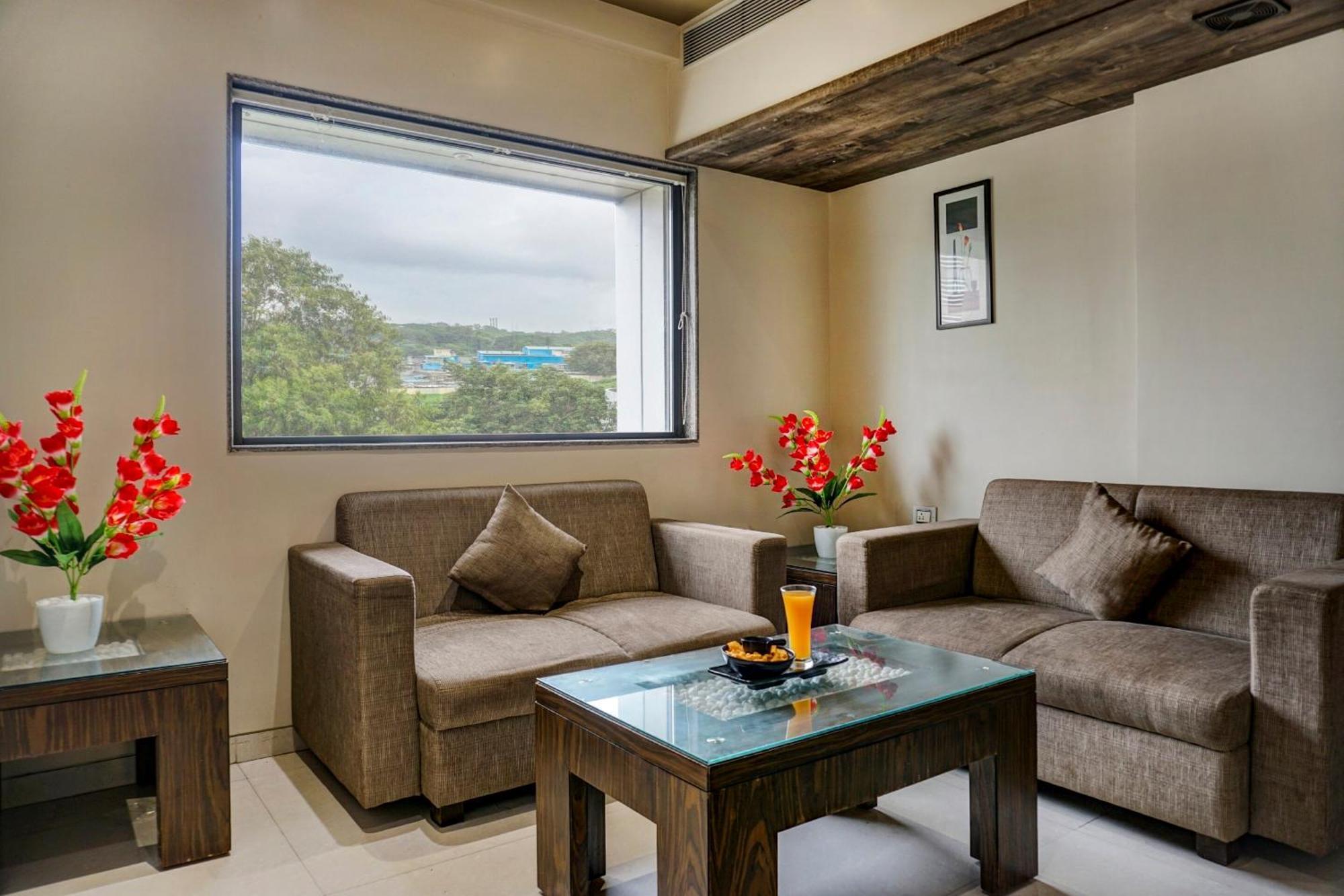 Premium Tark Near Igi Airport Delhi 4*