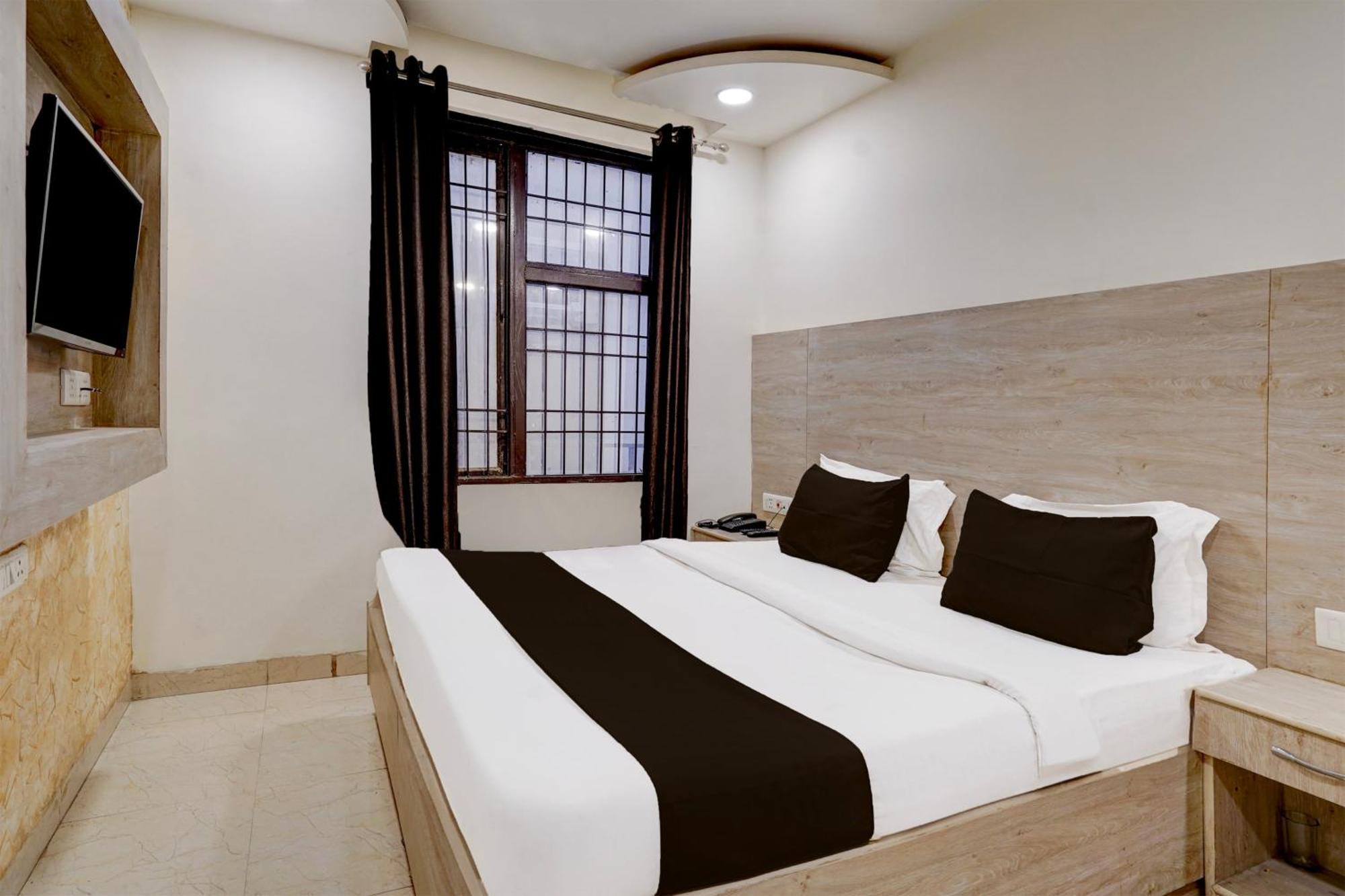 O Delhi Airport Hotel 4*