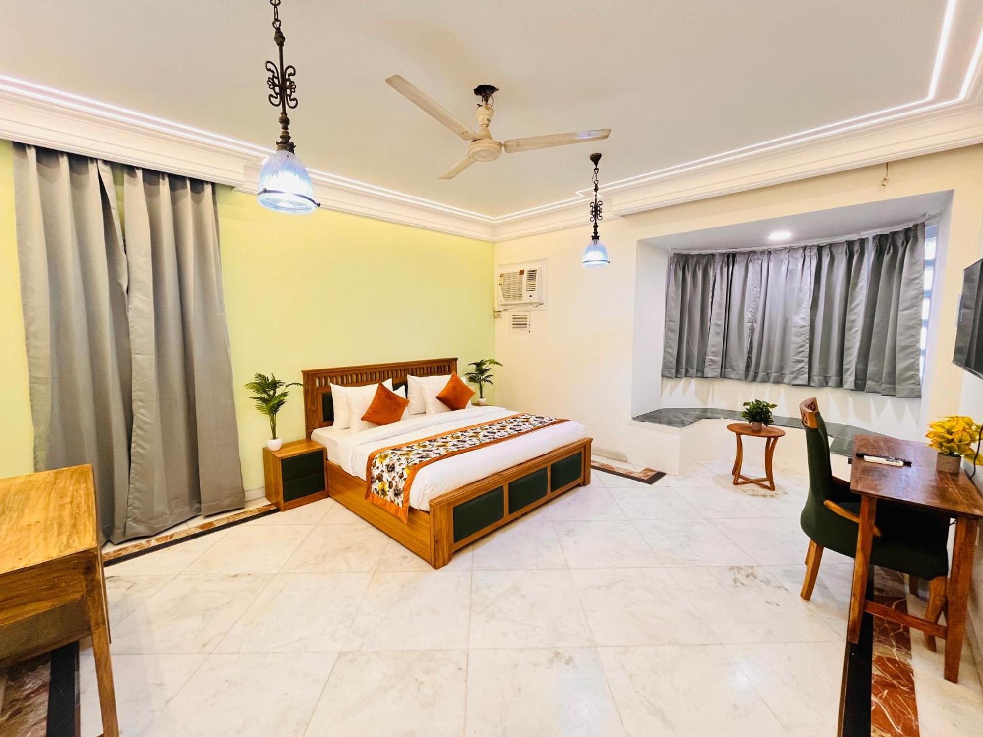Gulmohar Residency, Hauz Khas New Delhi, Couple Friendly 3* New Delhi
