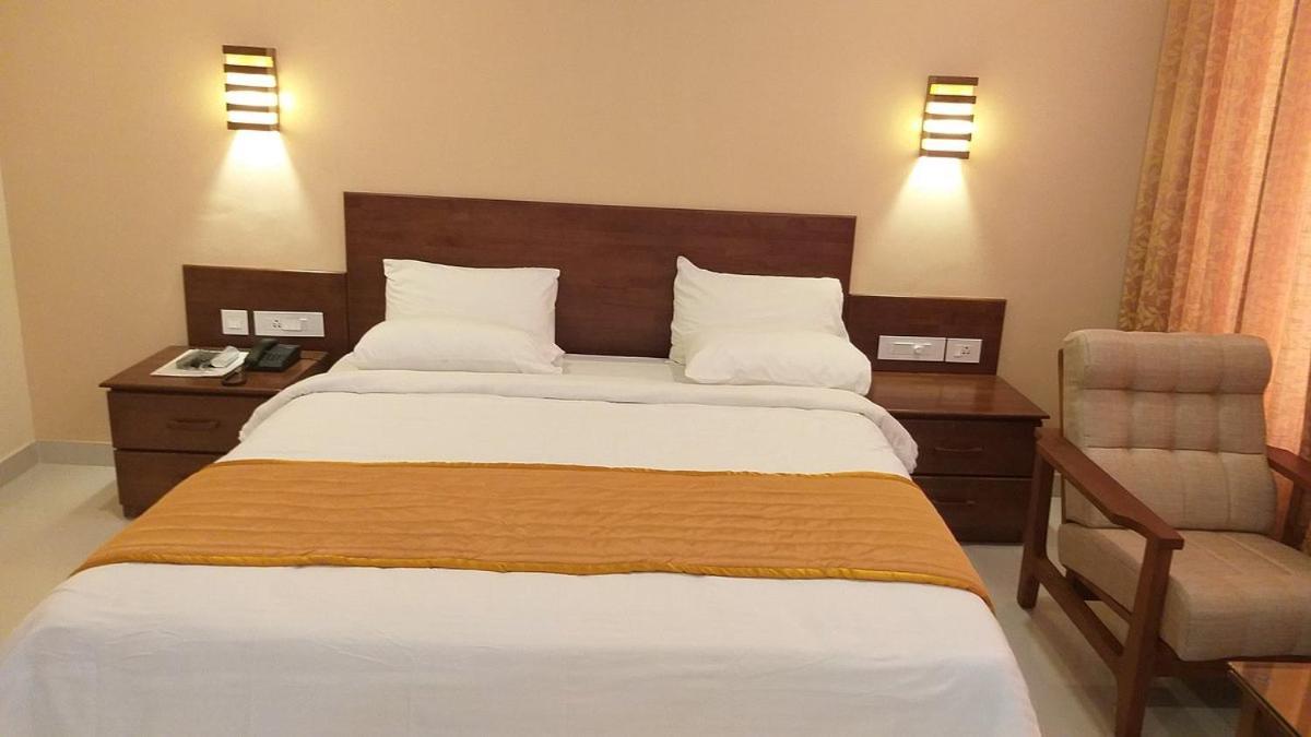 Hotel Plaza International Near Delhi Airport