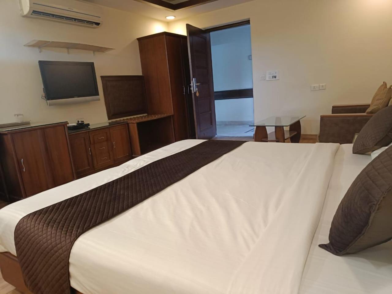 Residency Hotel New Delhi