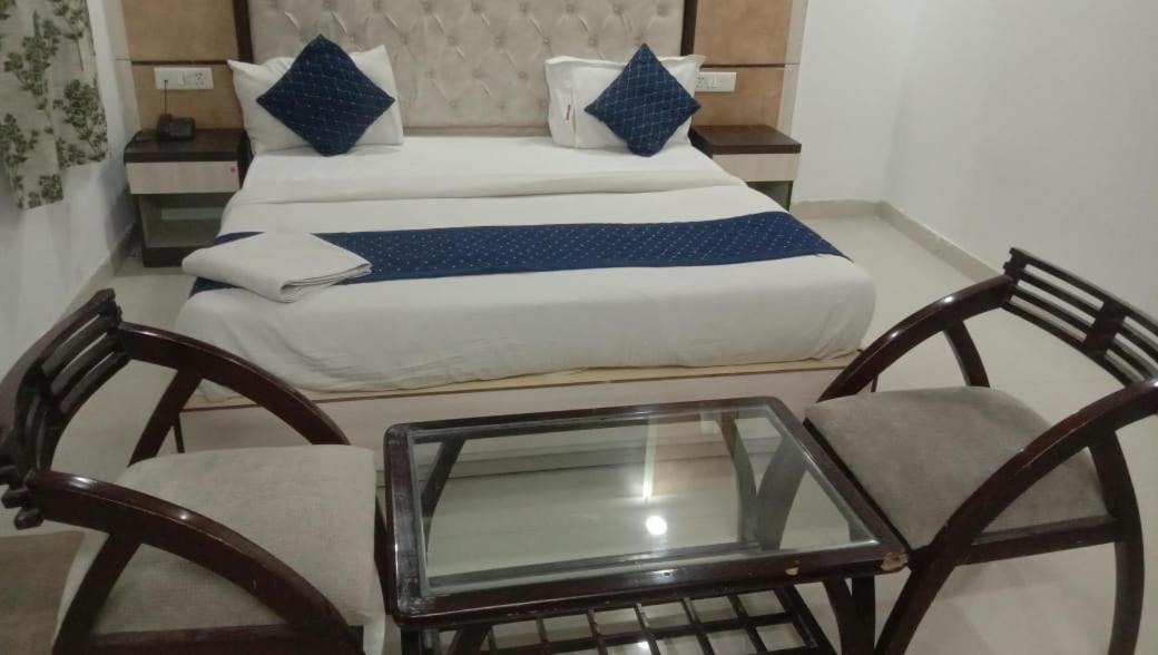 Plaza International Near Delhi Airport Hotel Nova Deli