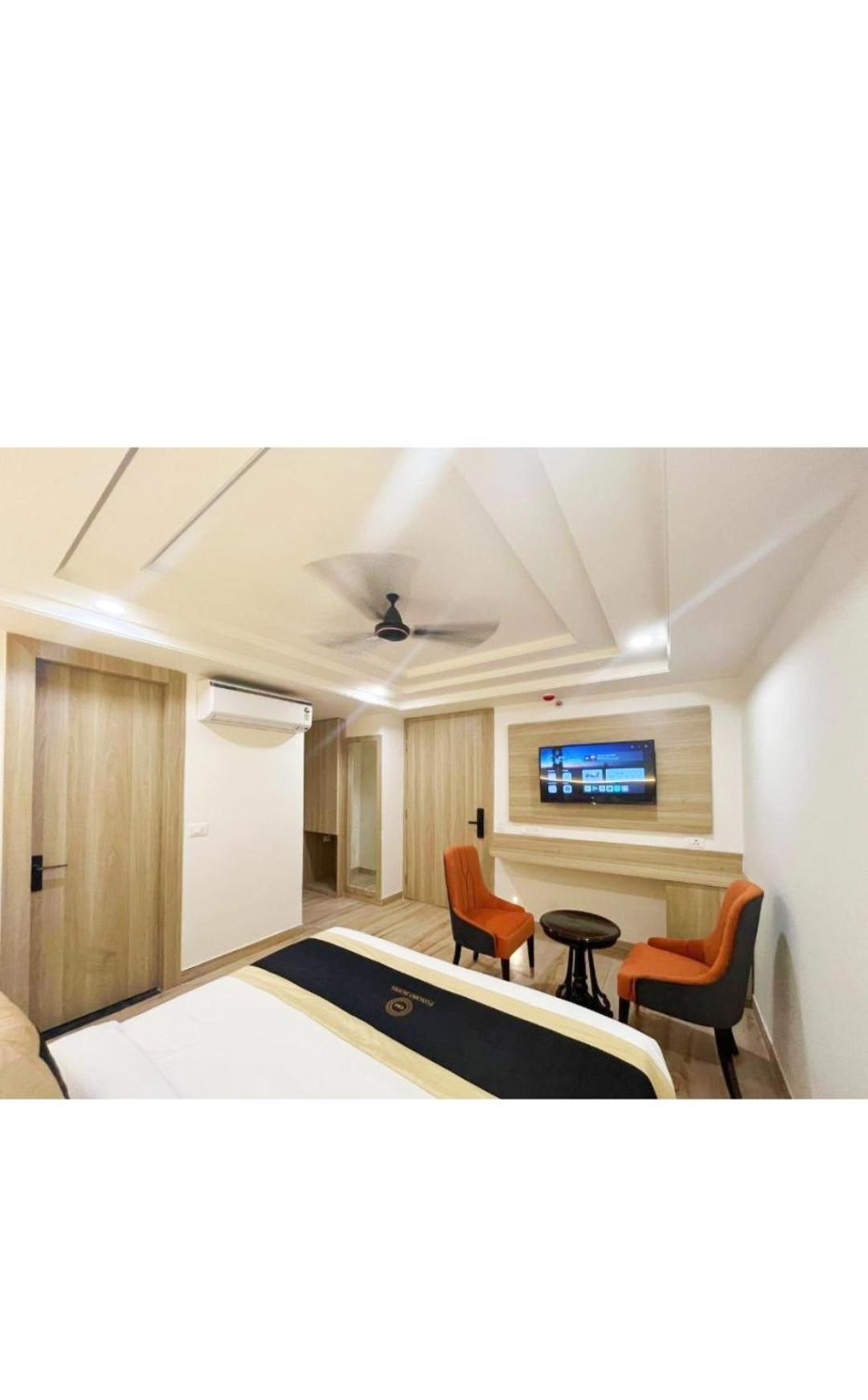 Hotel Soft Petal Residency Near Delhi International Airport Nova Deli