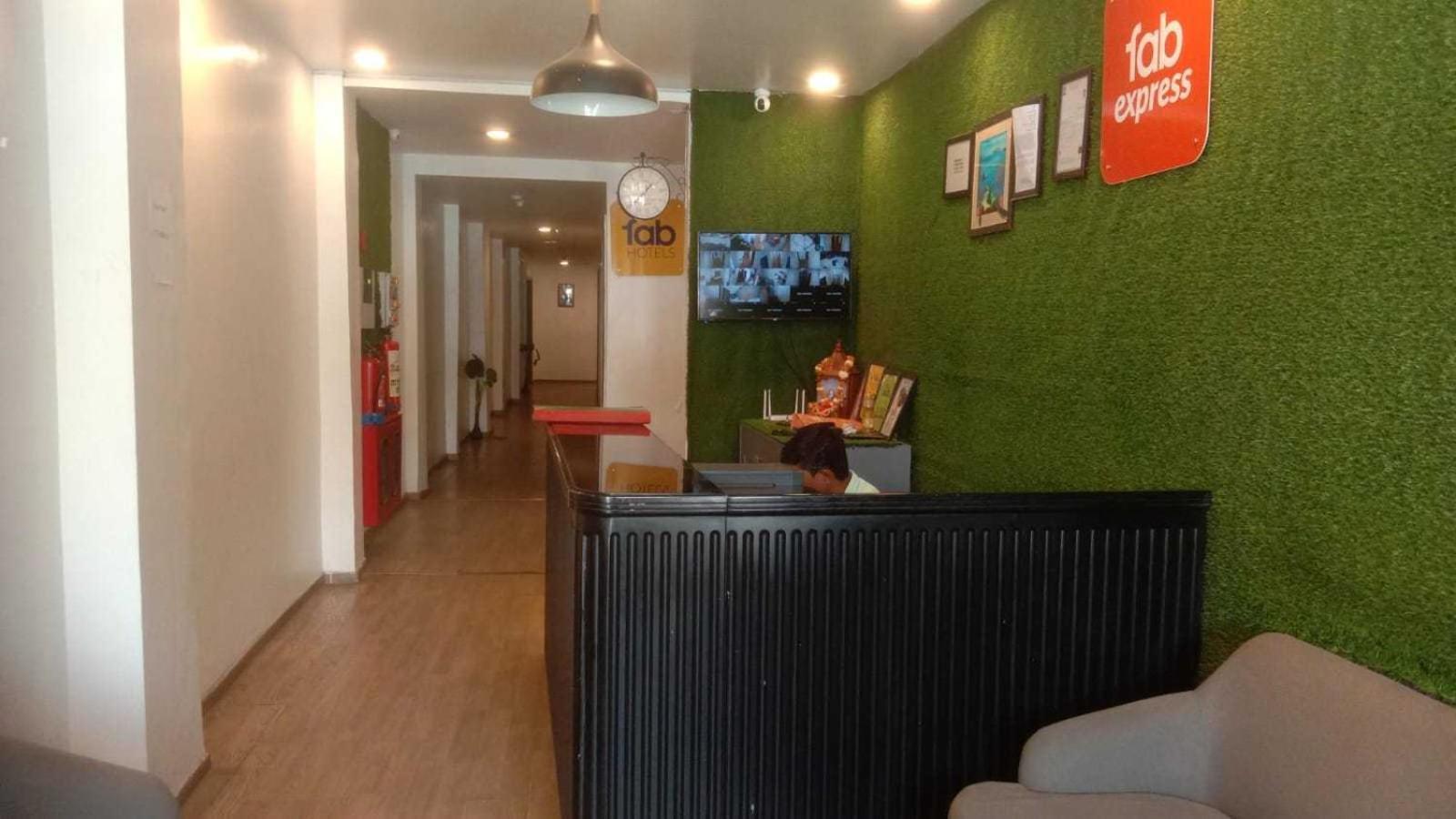 Townhouse Vr Residency Hotel 3*