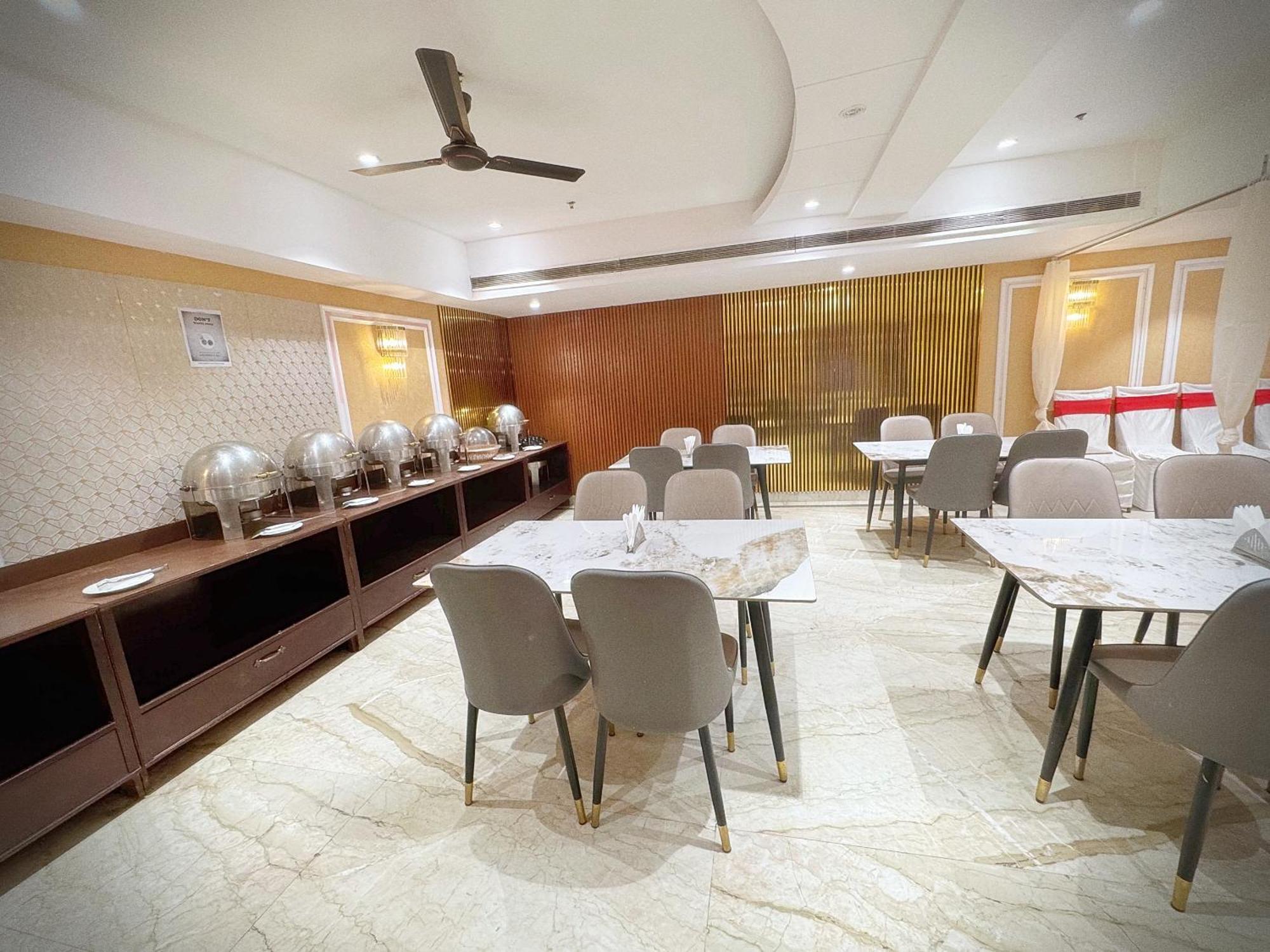 The Orion Express - East Of Kailash Hotel 3*