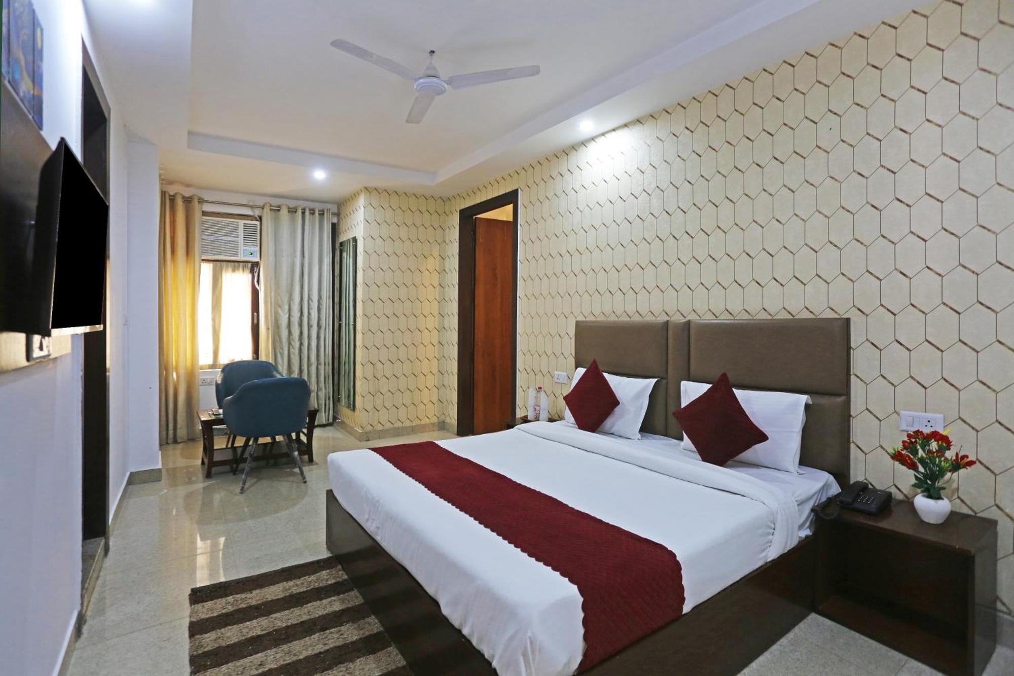 Ambs Plaza A Family Near Igi Airport Delhi Guest house *