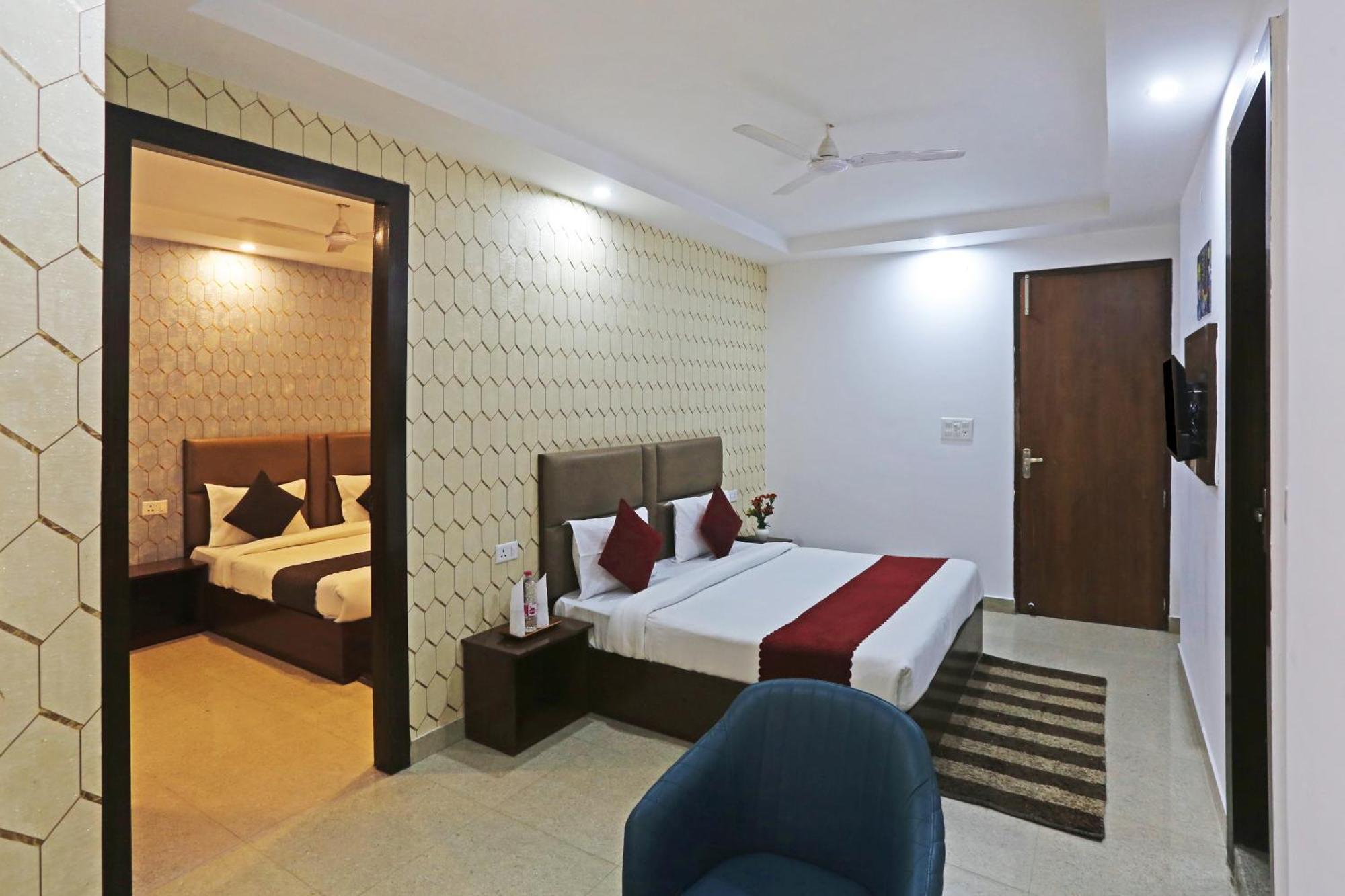 Ambs Plaza A Family Near Igi Airport Delhi Guest house New Delhi