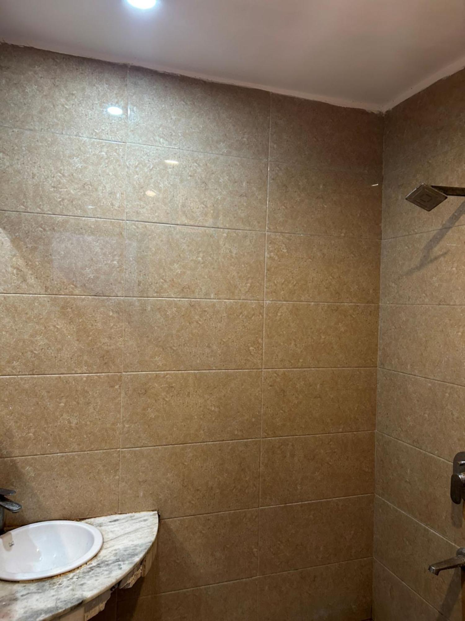 Guest house Hotel Shree Guru At New Delhi Railway Station *