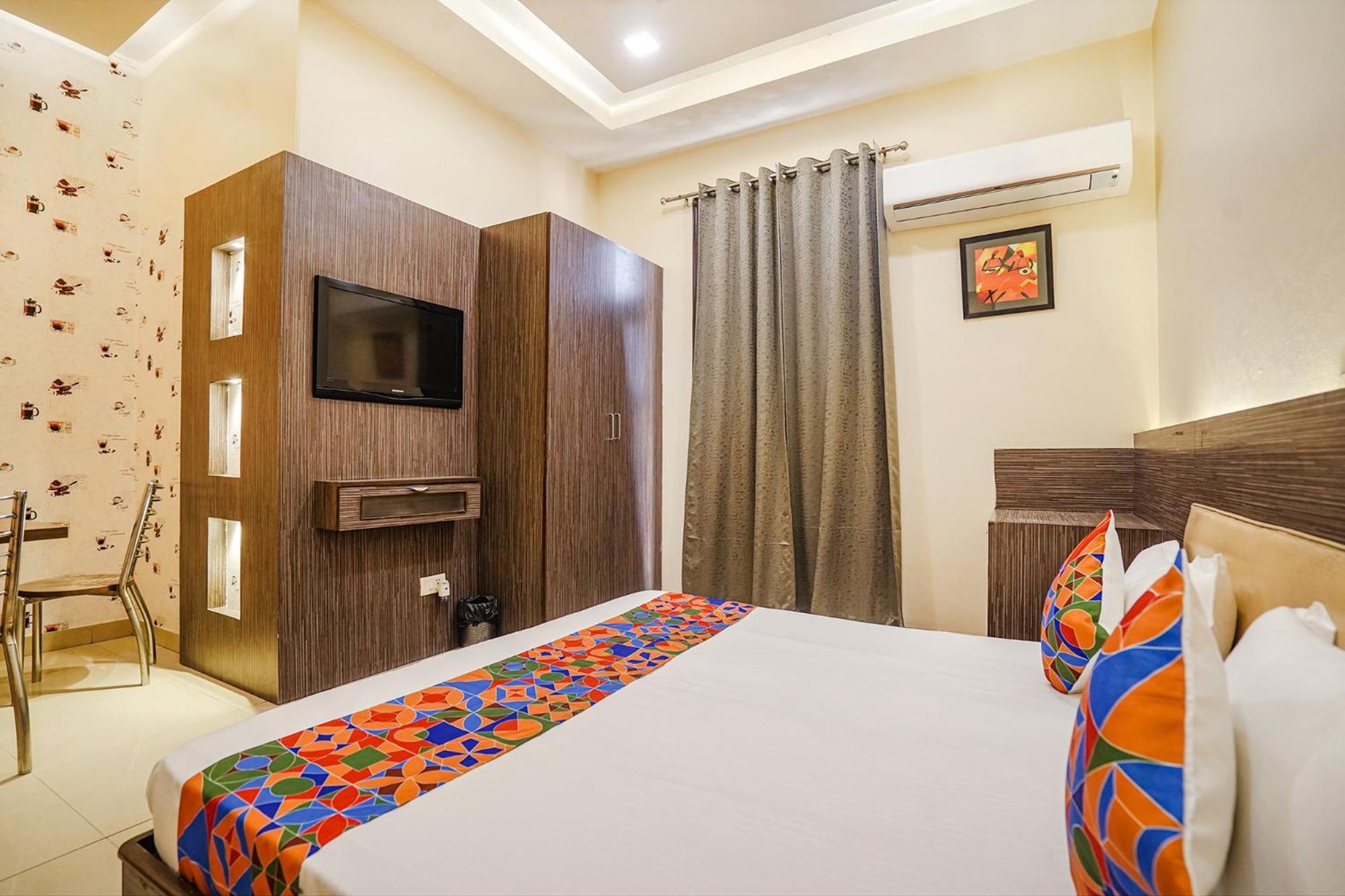 Fabhotel Rivlet Premium Nova Deli