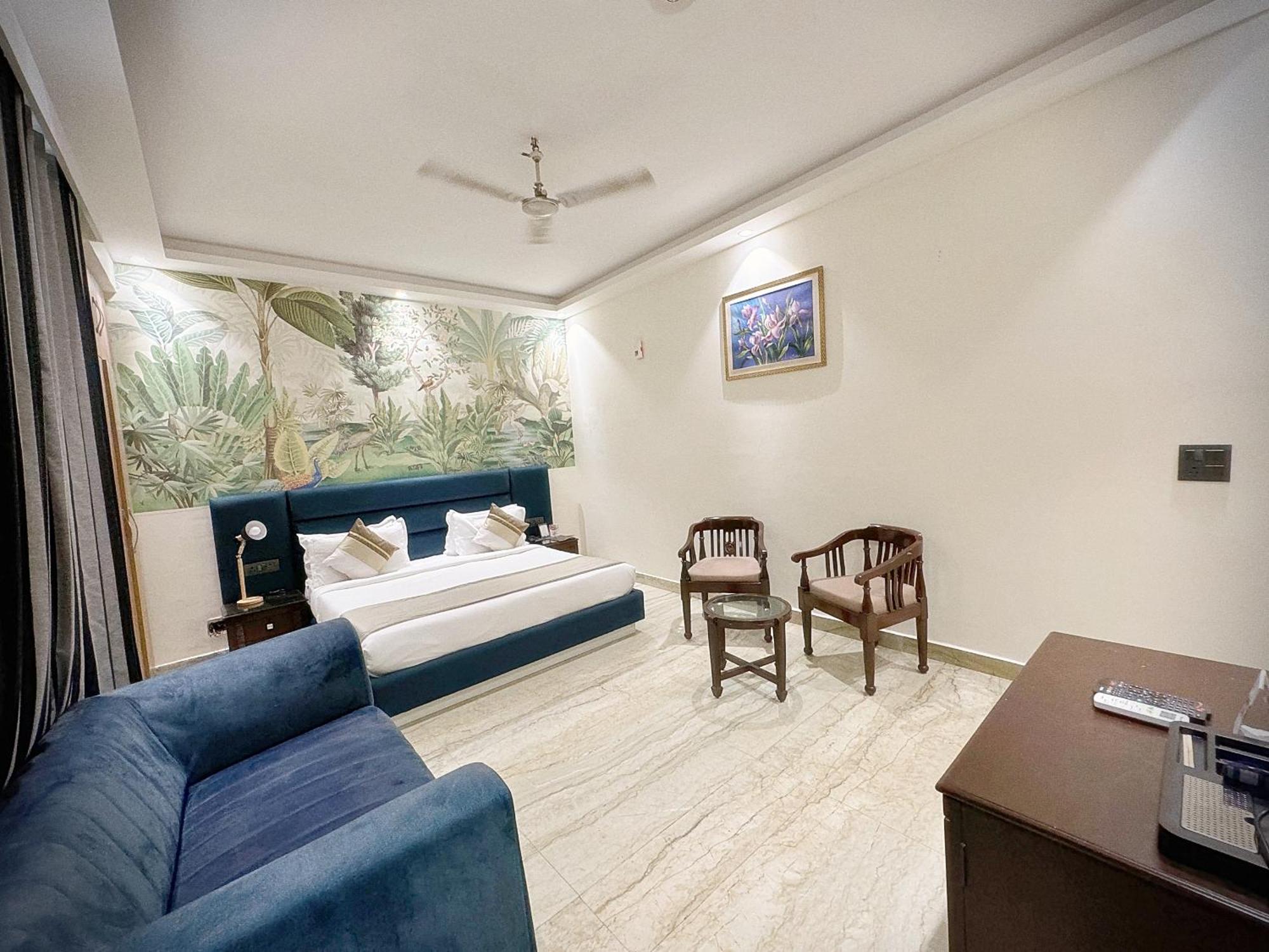 Hotel The Orion Express - East Of Kailash