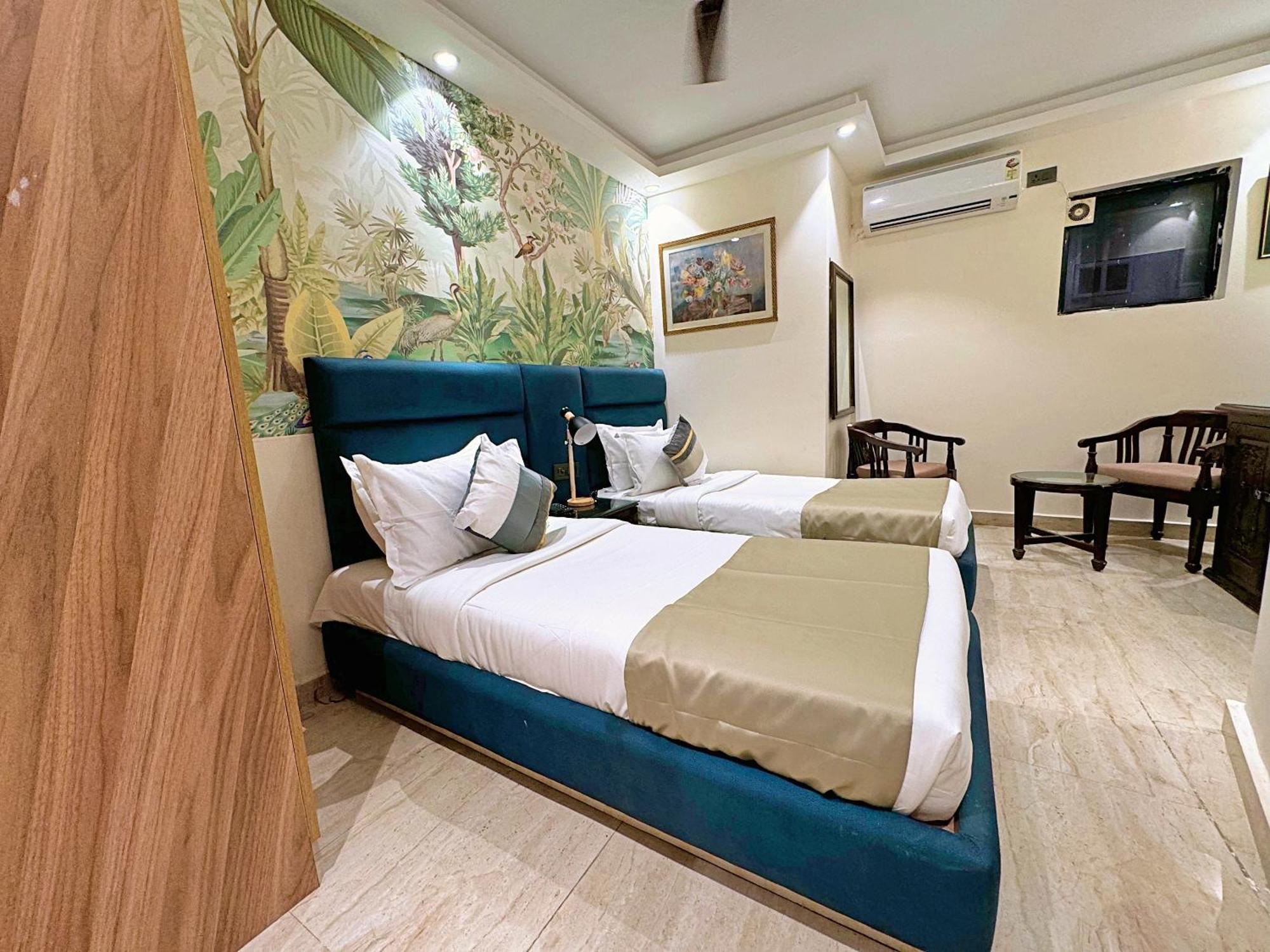 The Orion Express - East Of Kailash 3*