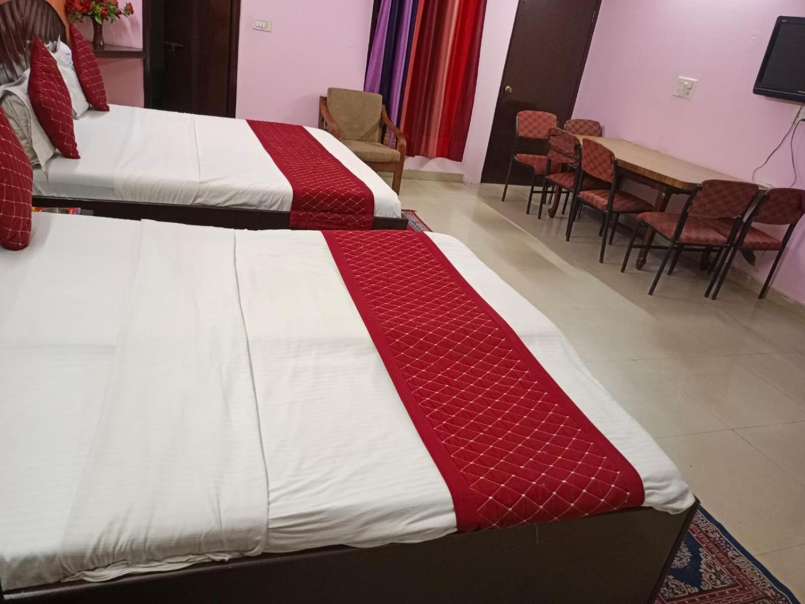 Hotel Airport Pariksheet 2*