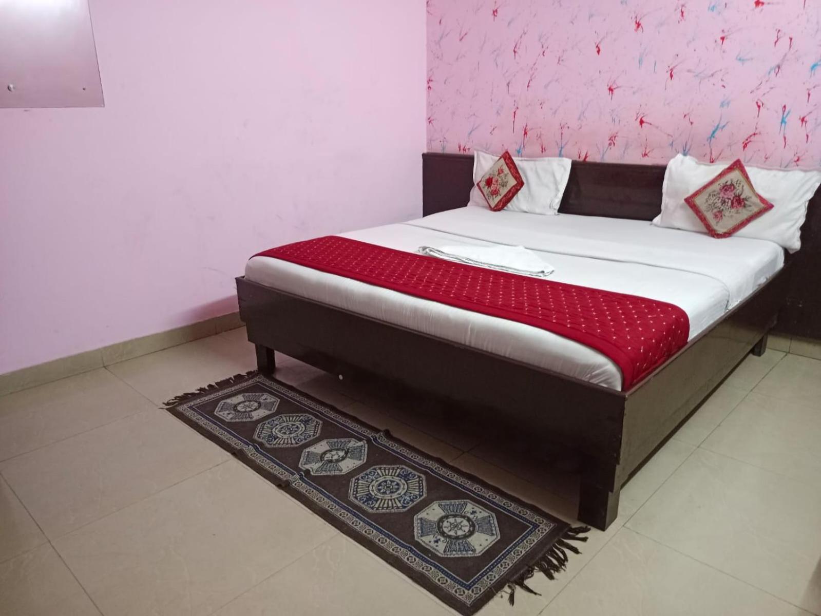 Airport Pariksheet Hotel