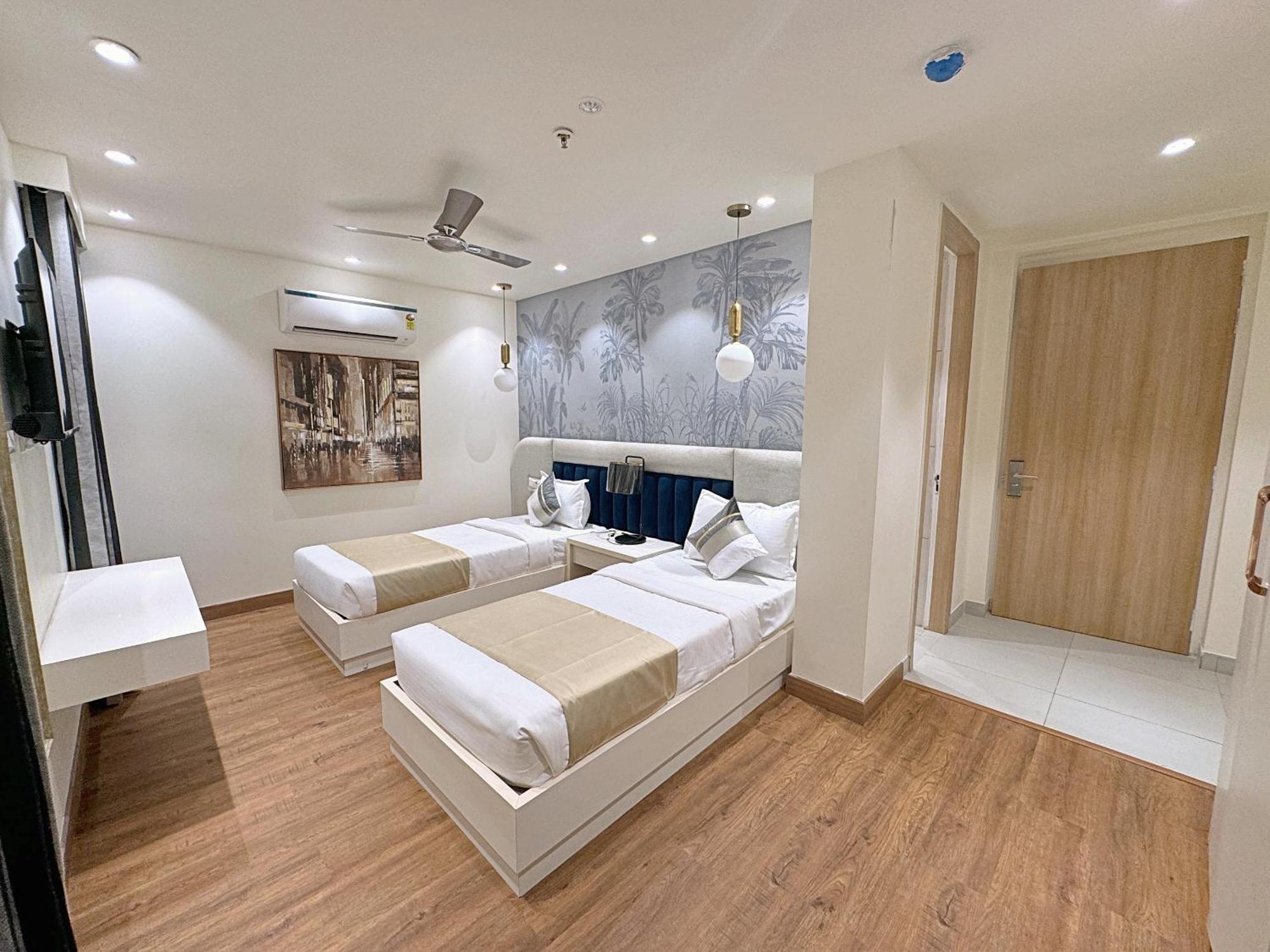 The Orion Elite - Park Hotel New Delhi