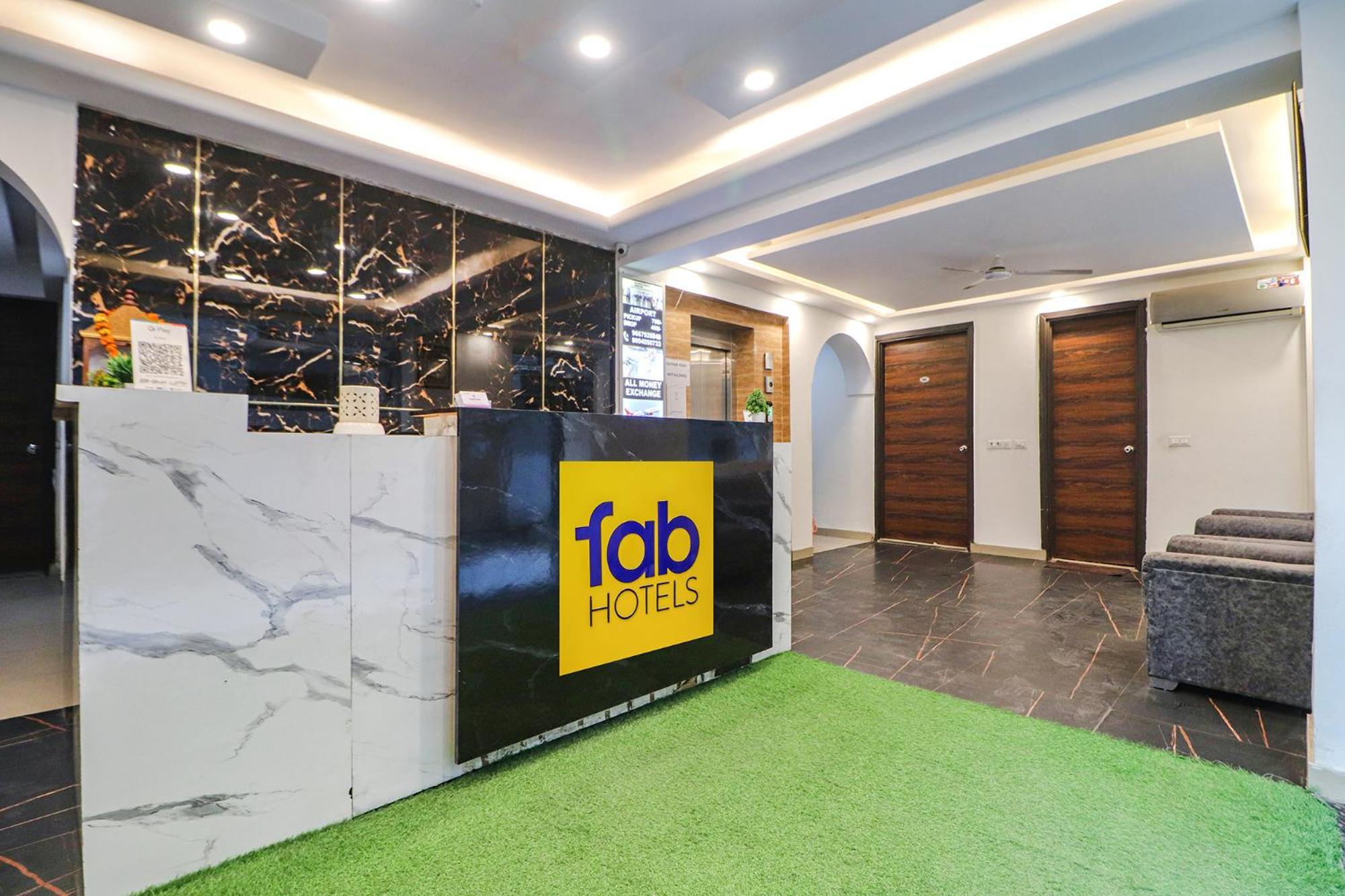 Hotel Fabhotel Kingdom Near Igi Airport 3*