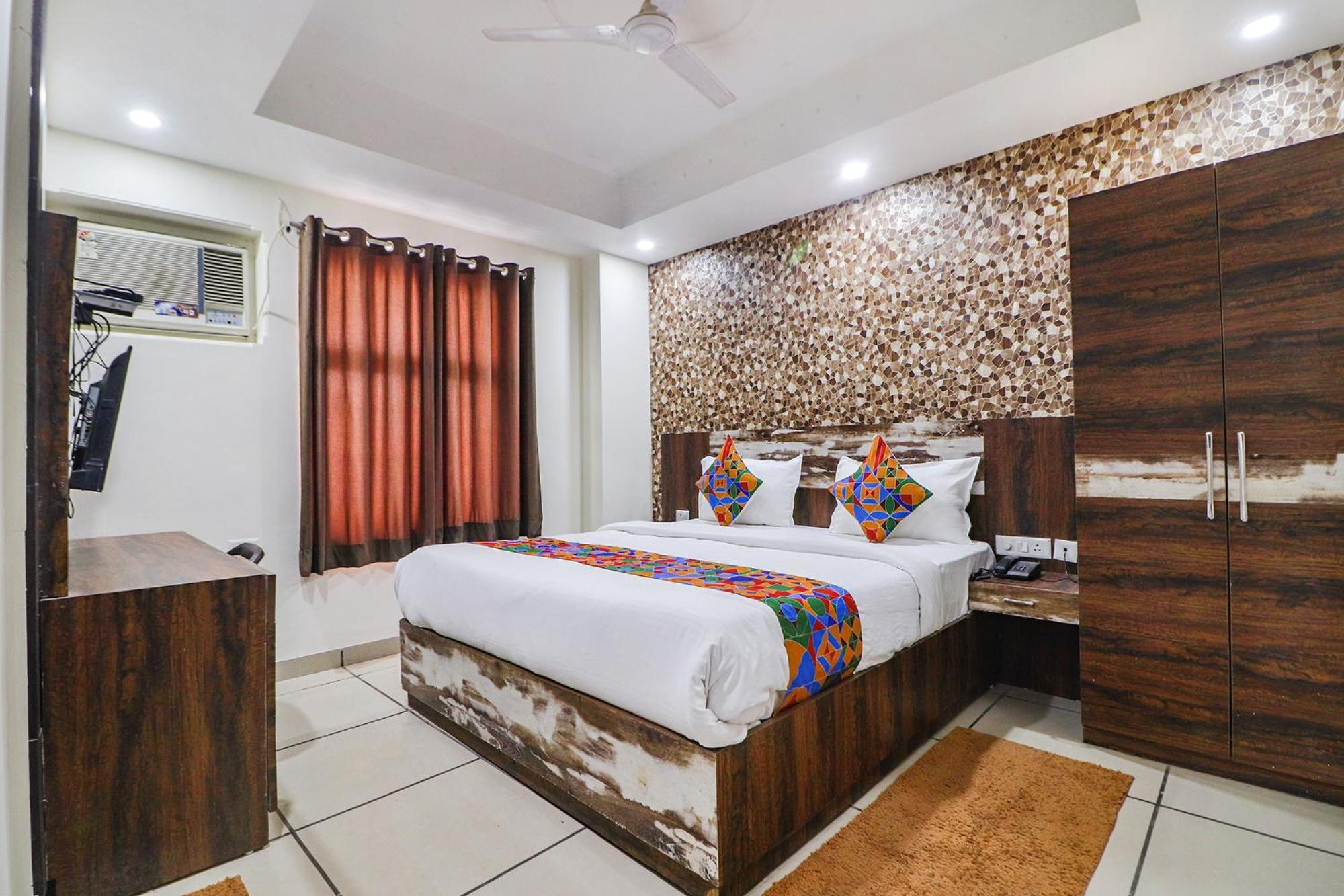 Hotel Fabhotel Kingdom Near Igi Airport 3*