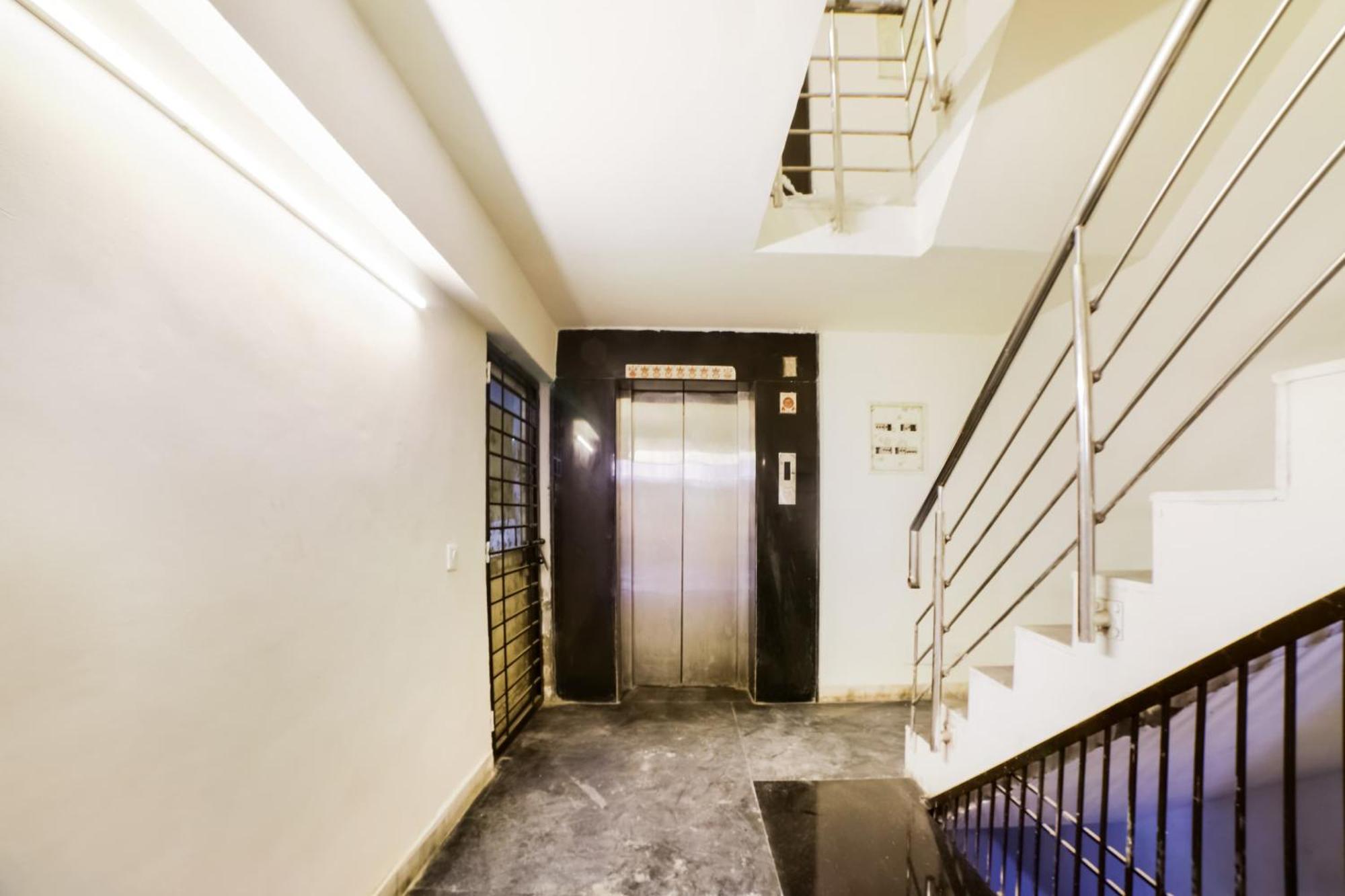 O Ashirwad Near Pitampura Hotel 4*