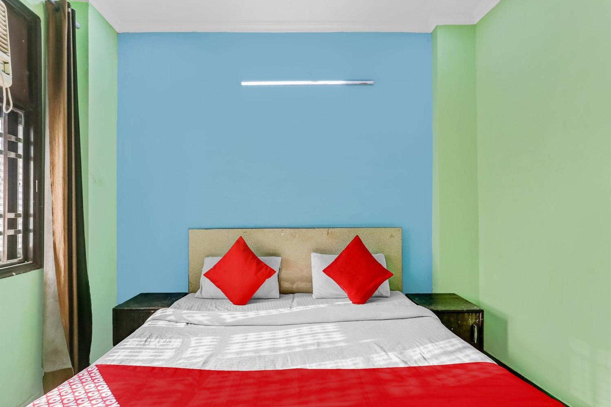 O Blue Diamond Near Jahangirpuri Metro Station 3*