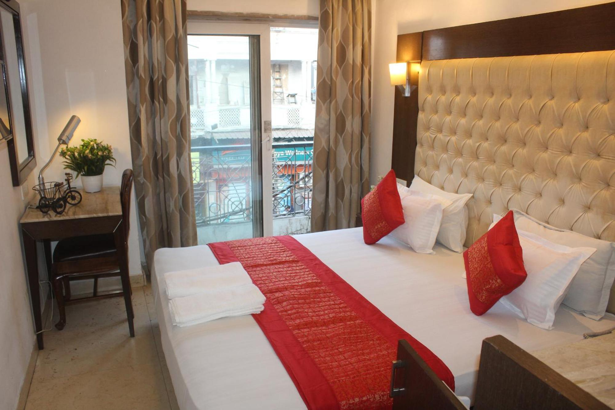 Hotel Metropolis Tourist At Near Ramakrishna Ashram Marg Metro Station
