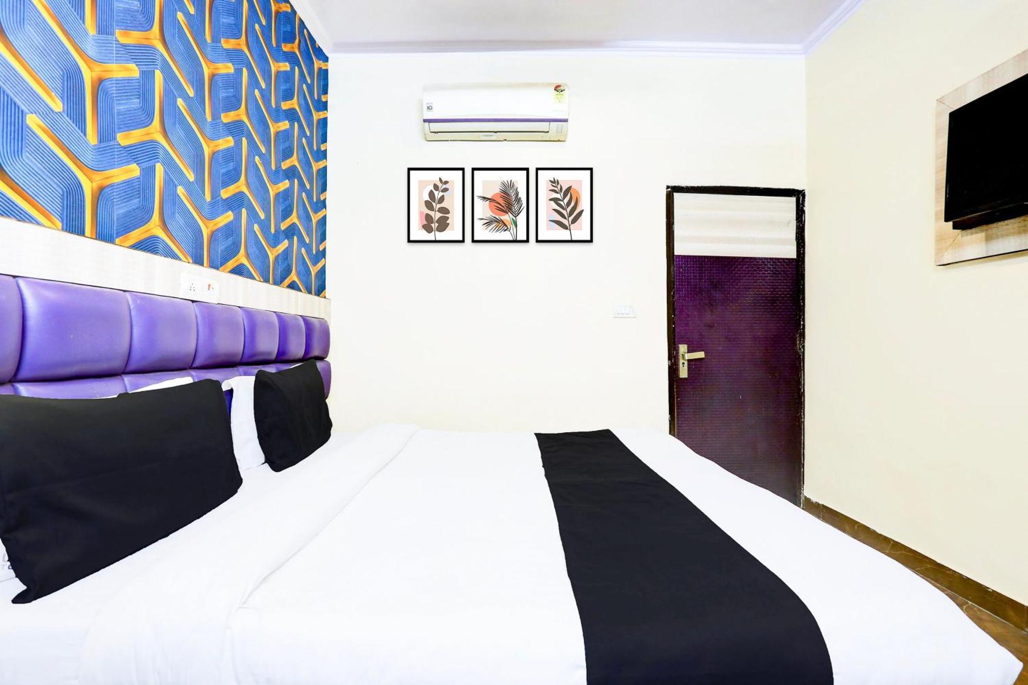O Akash Hotel 3*