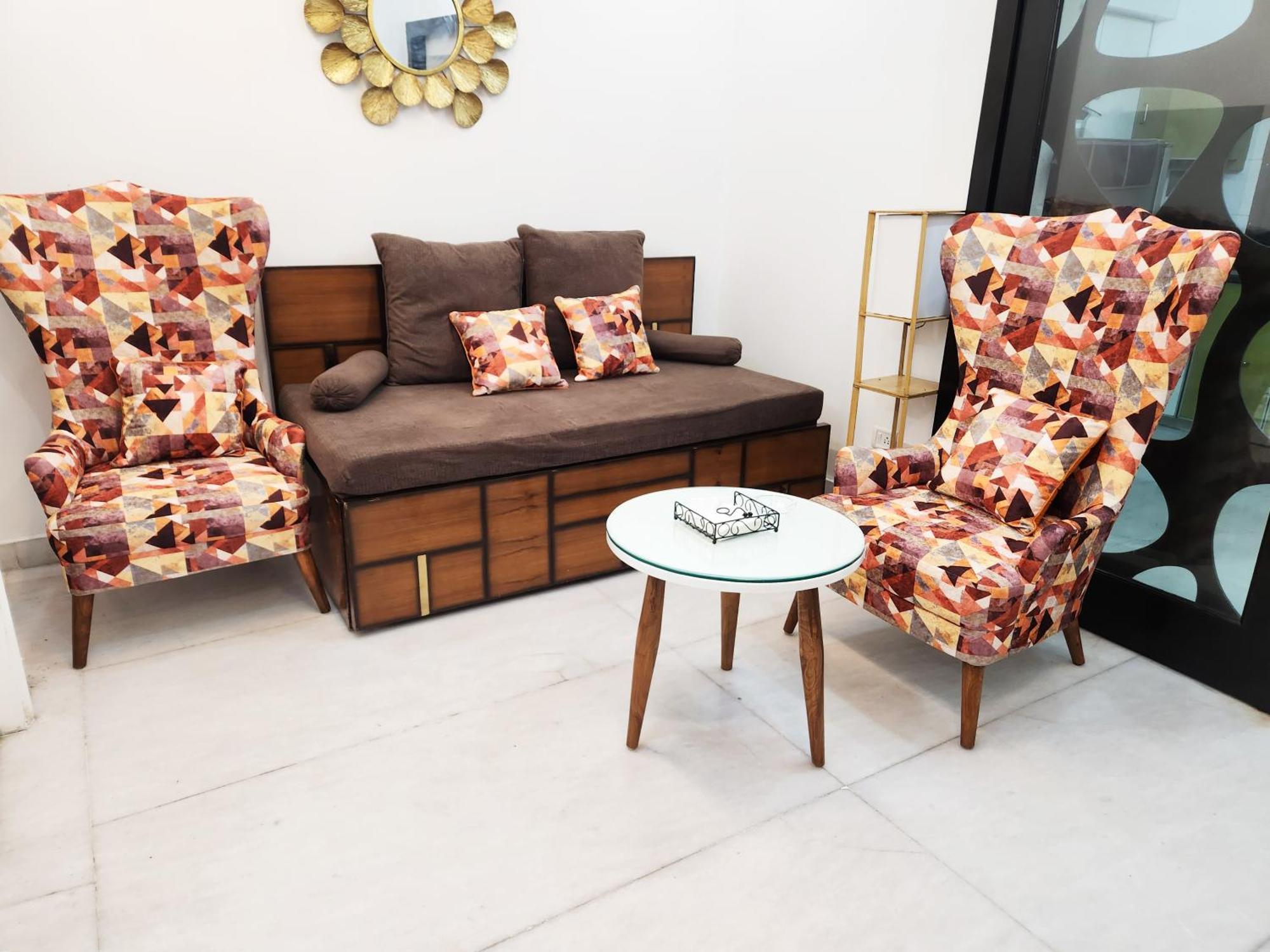 Spacious 2bhk With Big Bedrooms And Kitchen 7 * New Delhi