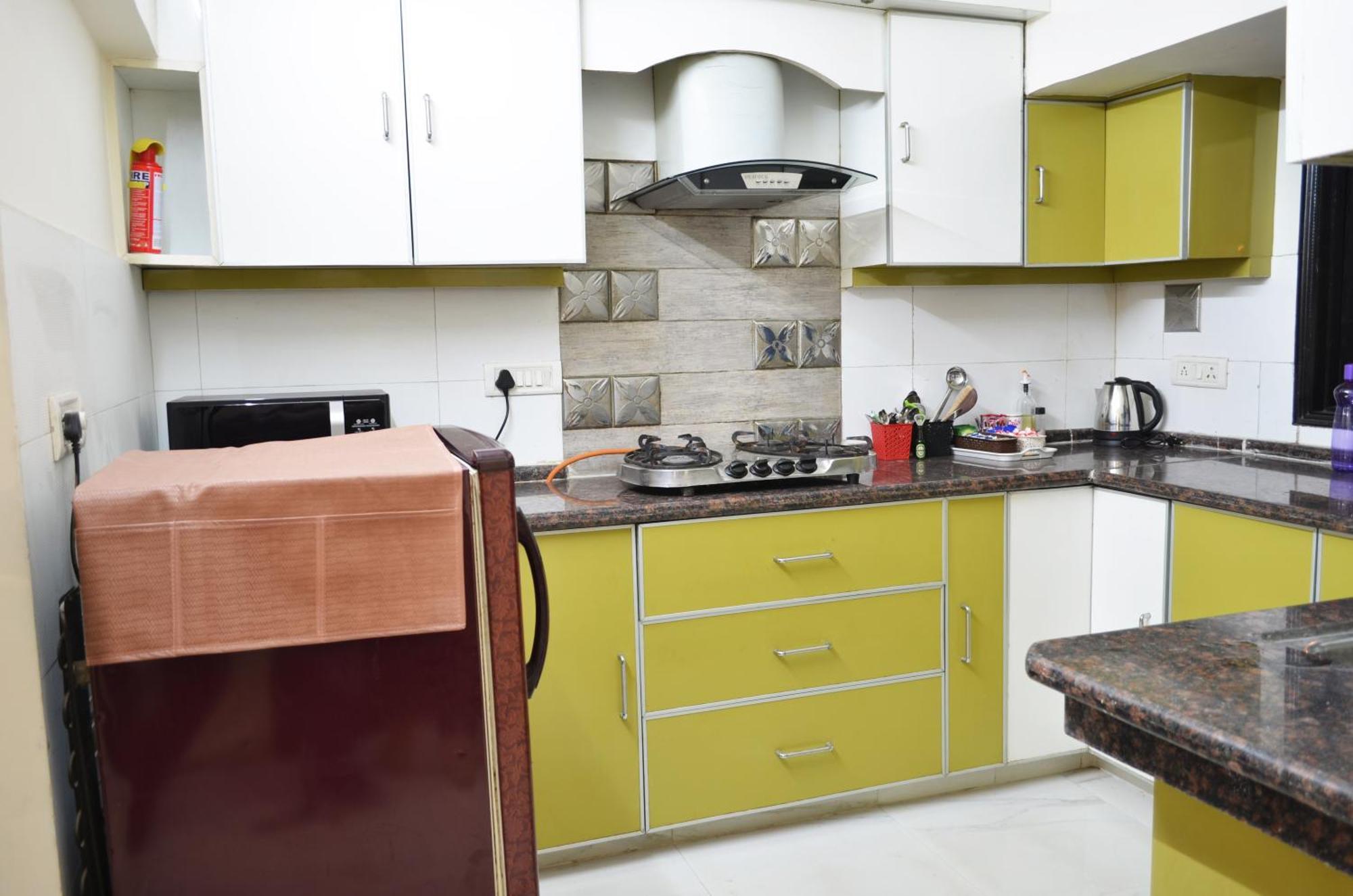 Spacious 2bhk With Big Bedrooms And Kitchen 7