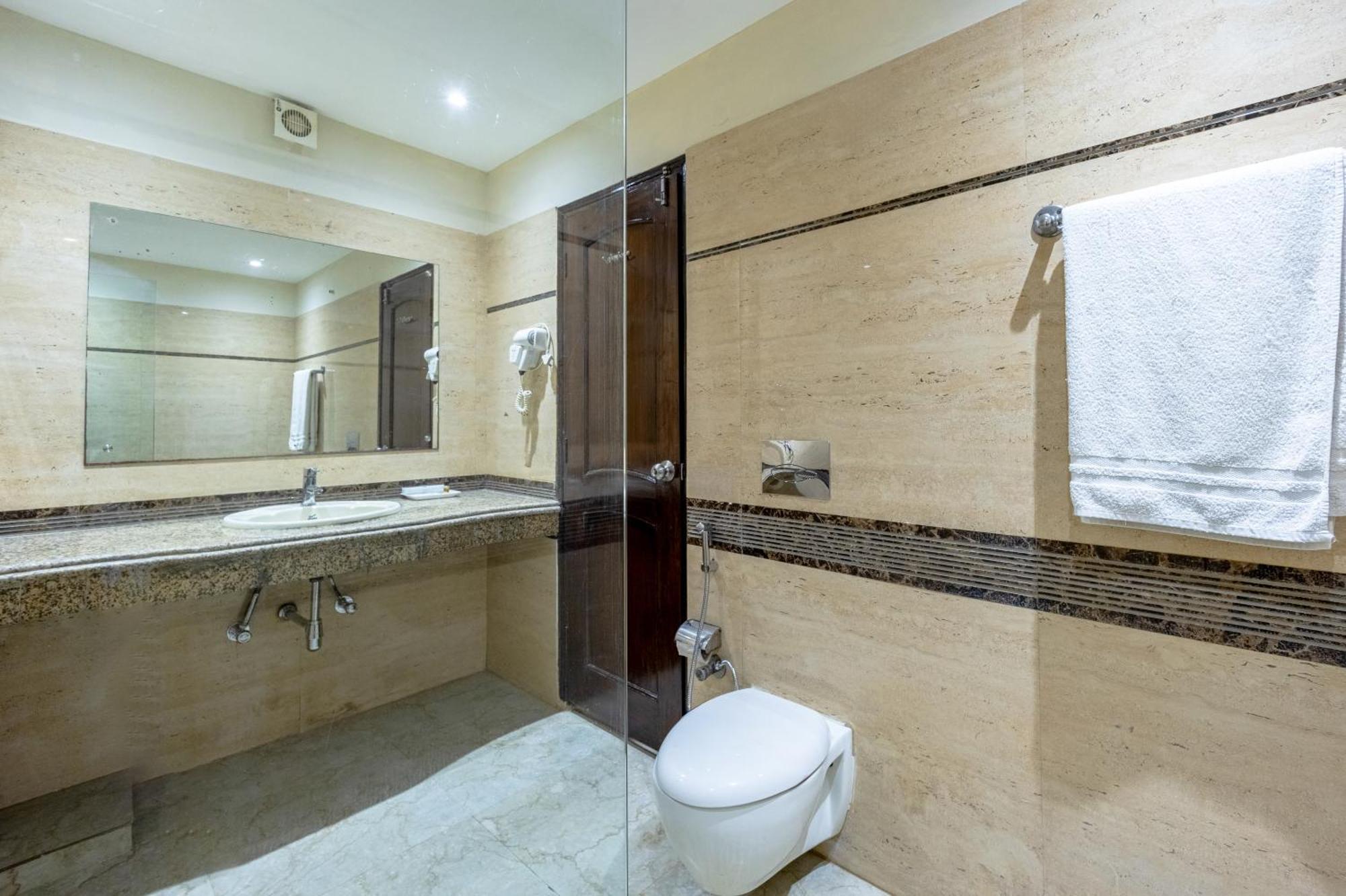 Hotel Alaya Emperor Palms 4*