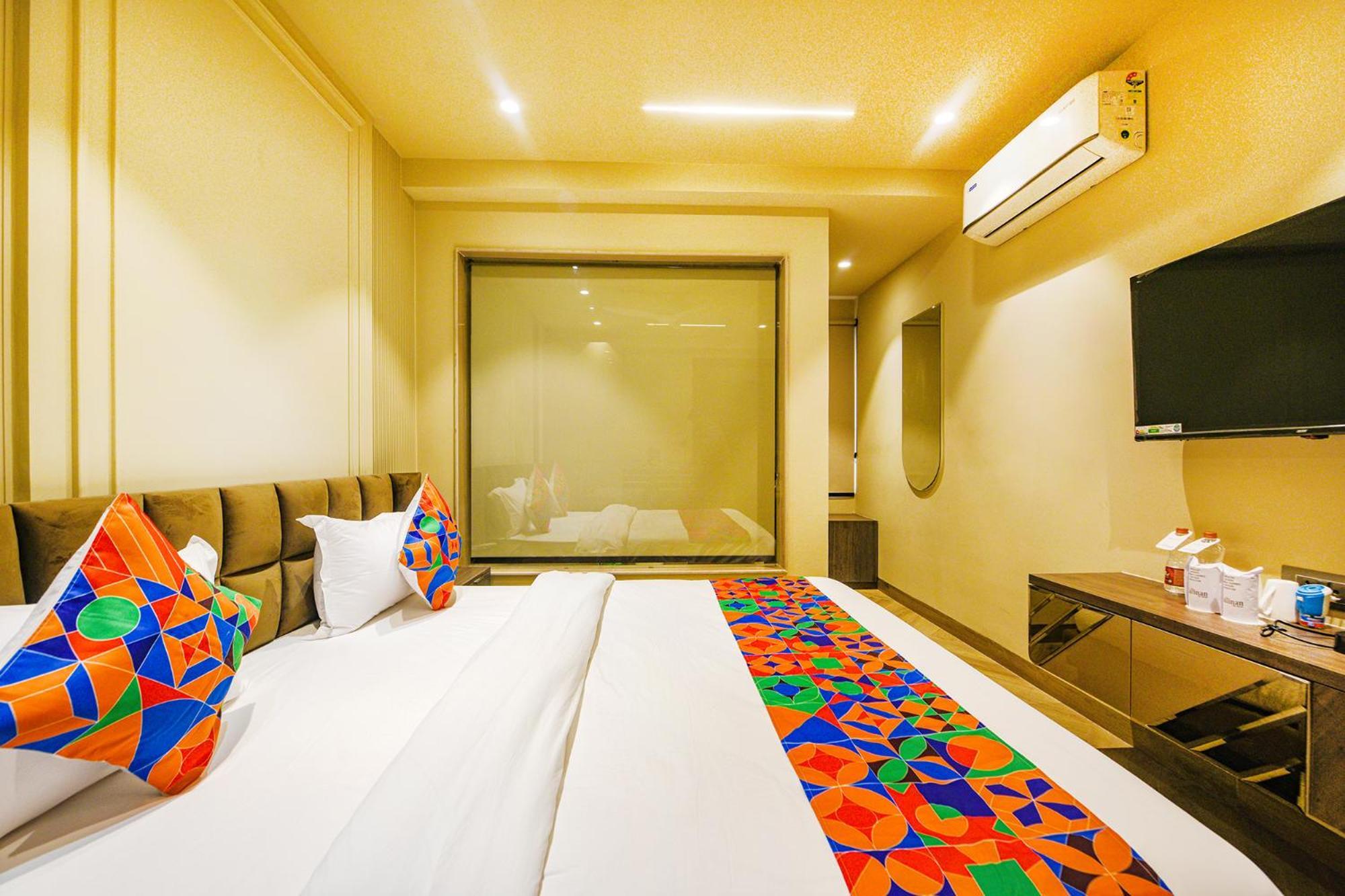 Fabhotel Prime Qotel Janakpuri Hotel 3*