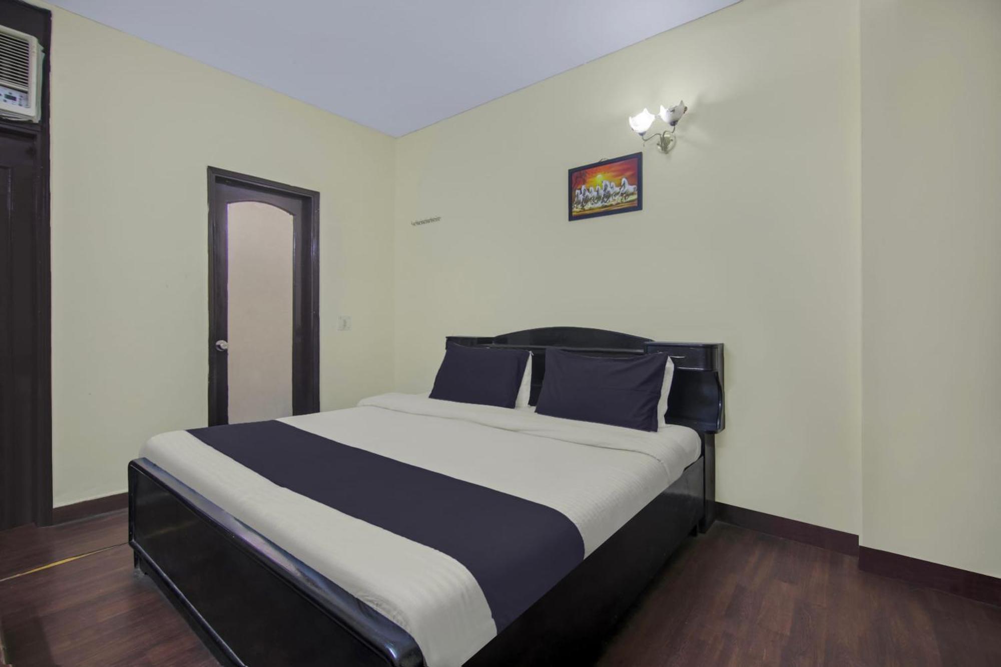 Hotel Hotel O Malhotra Bnb 3*