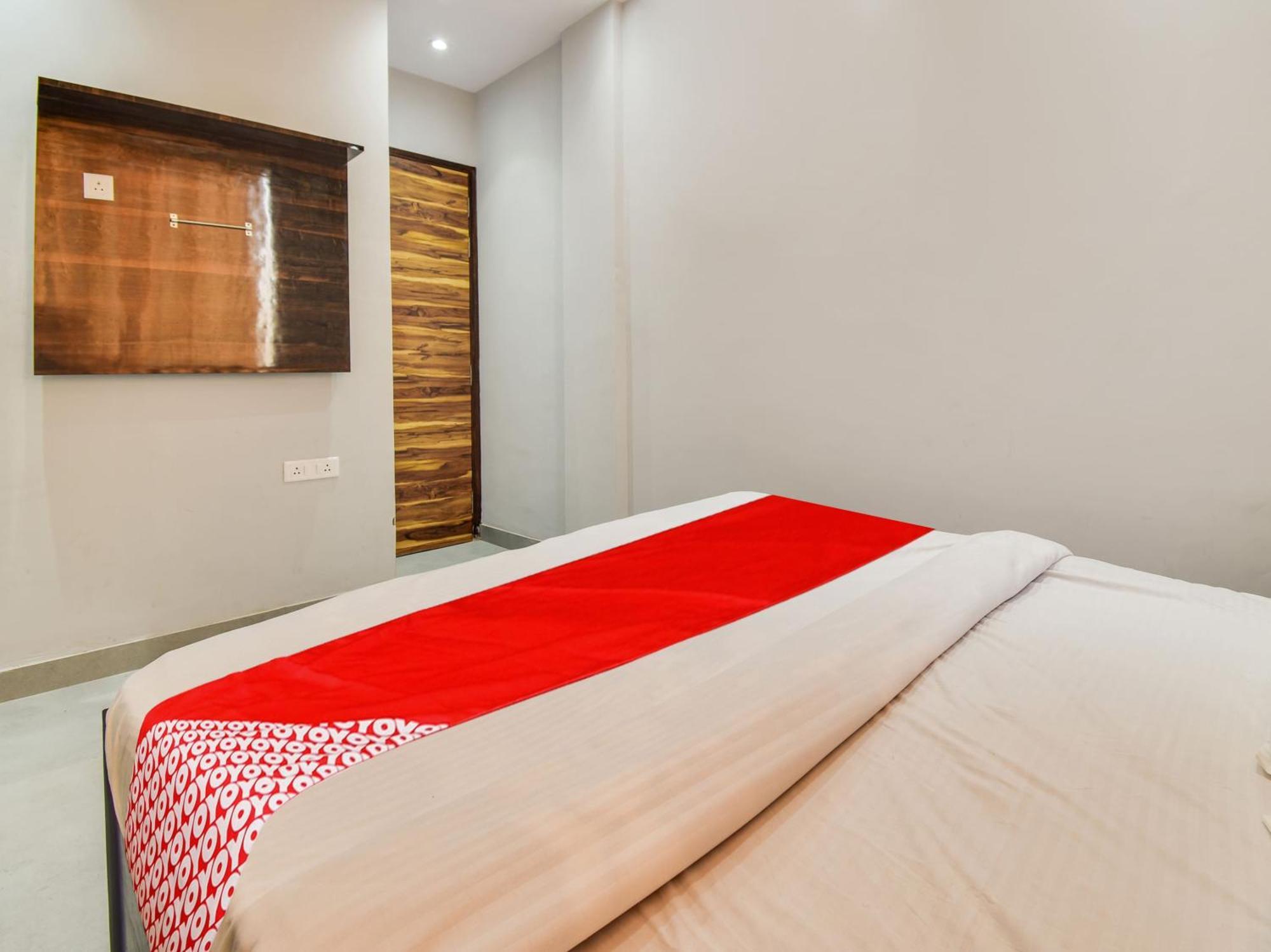 O Iris Lite Hotel 4*