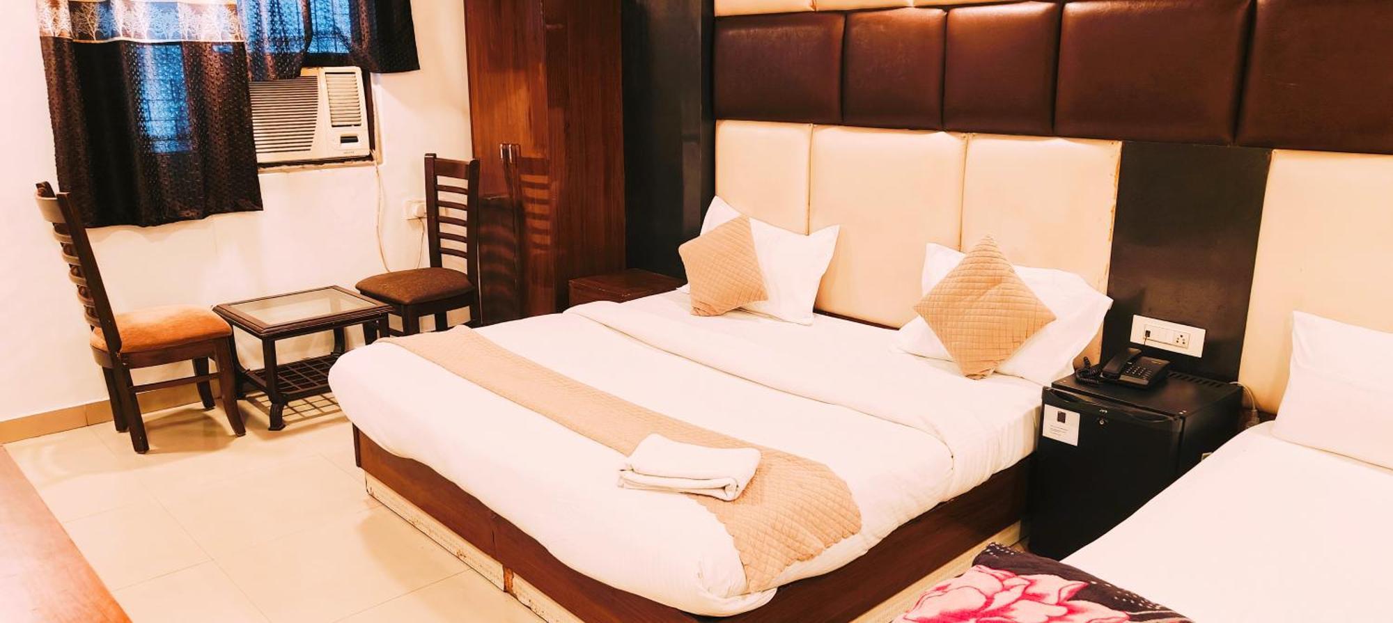 Royal Caves Plaza Near Igi Airport Delhi 4* New Delhi