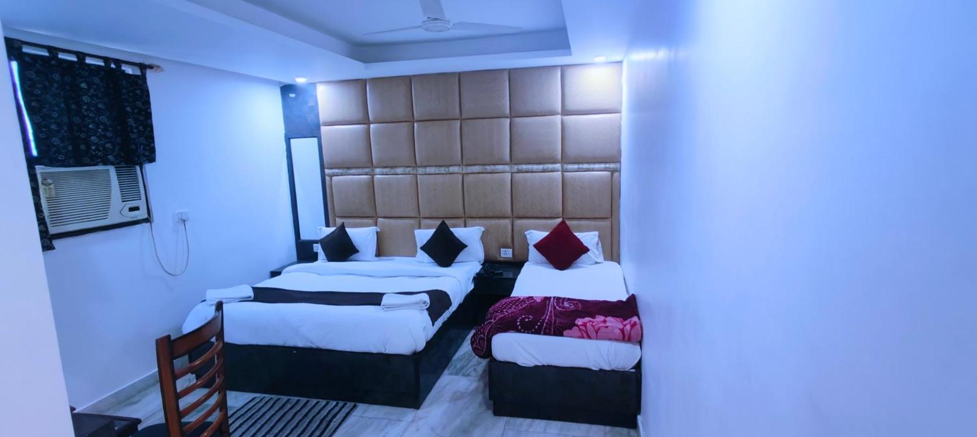Royal Caves Plaza Near Igi Airport Delhi