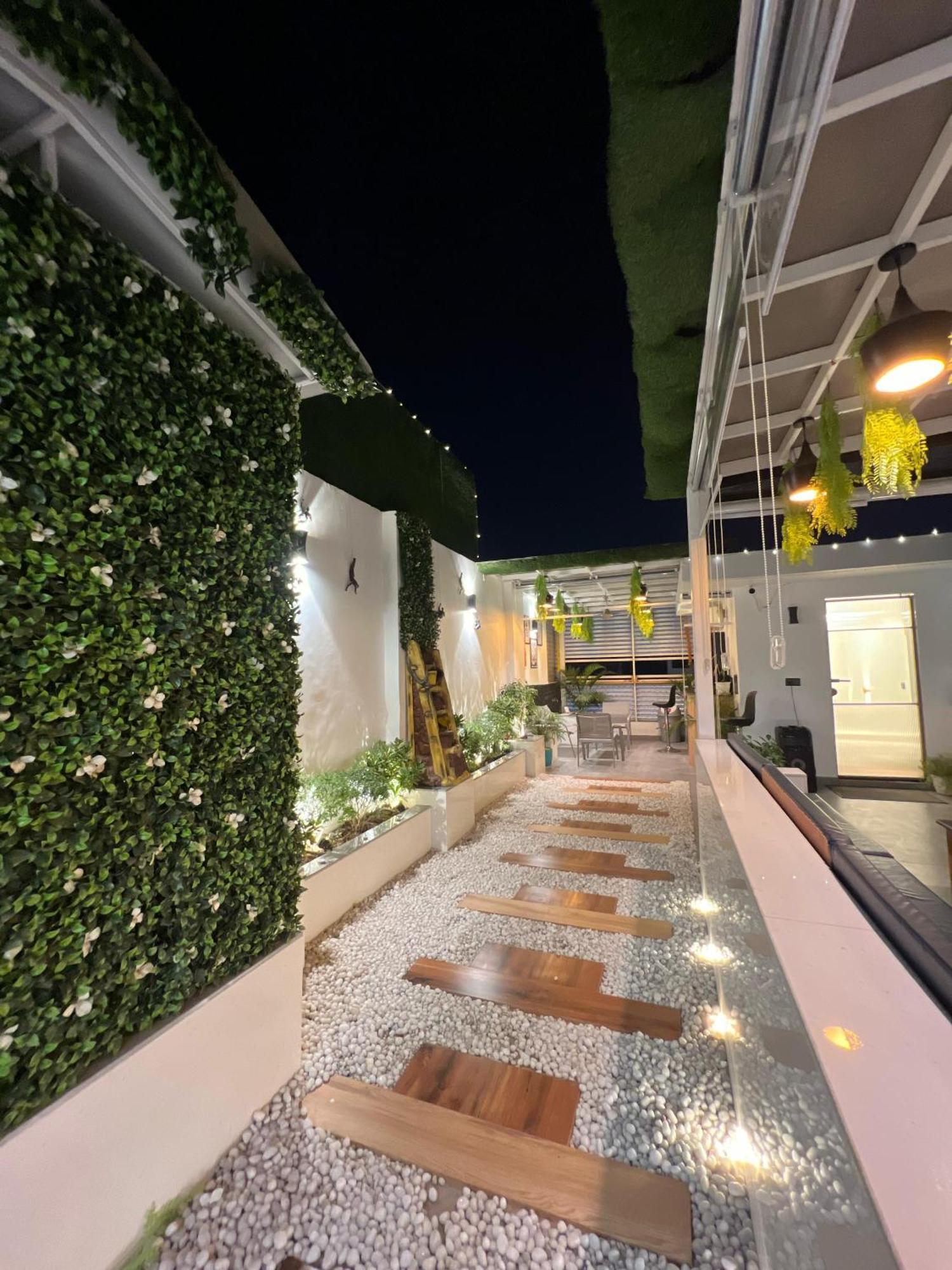 Luxurious & Private Penthouse Hospedagem domiciliar Nova Deli