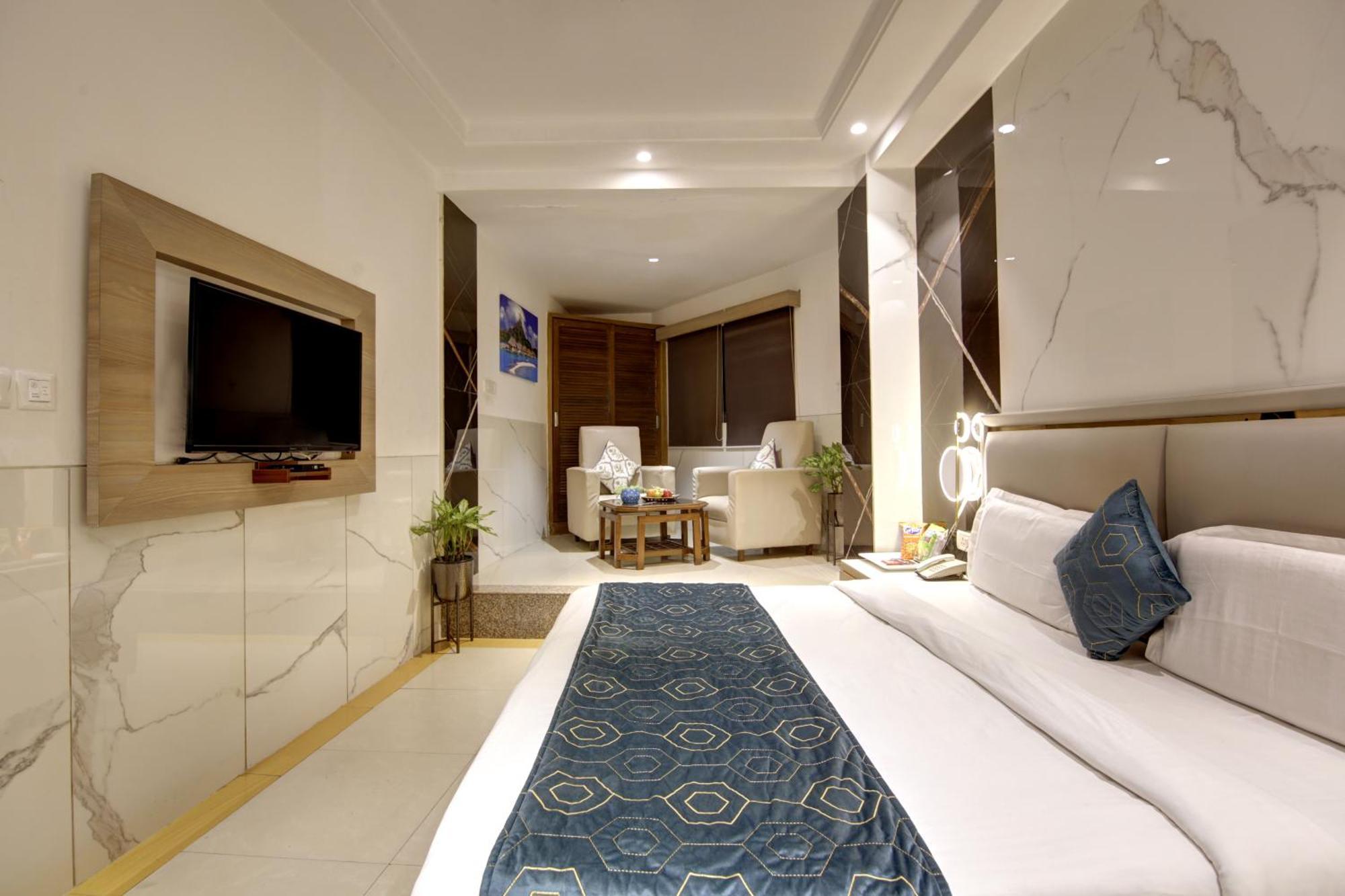 Delhi 37 By Star Group Hotel