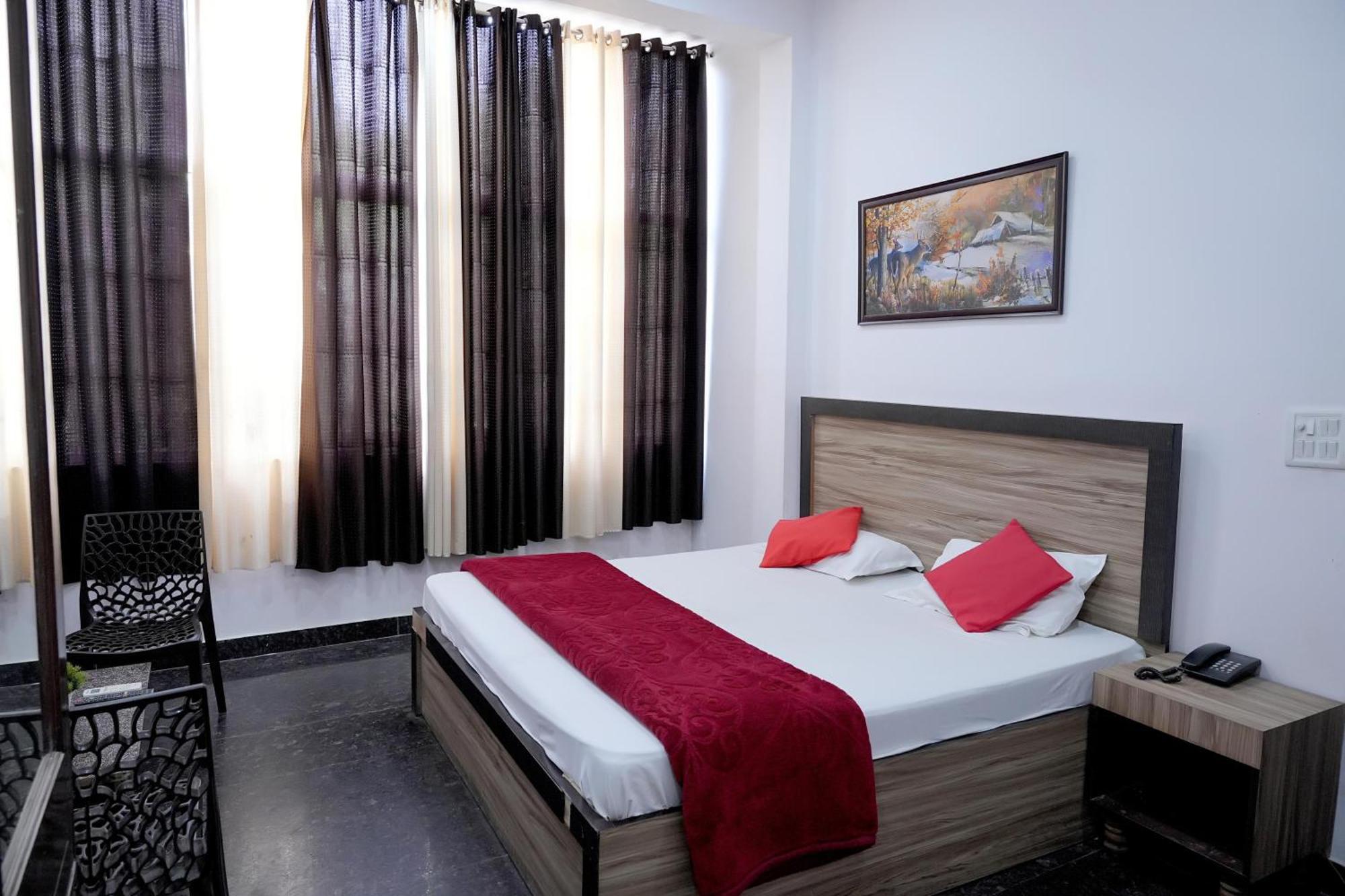 Hotel Kerala - Walk From Nizamuddin Railway Station