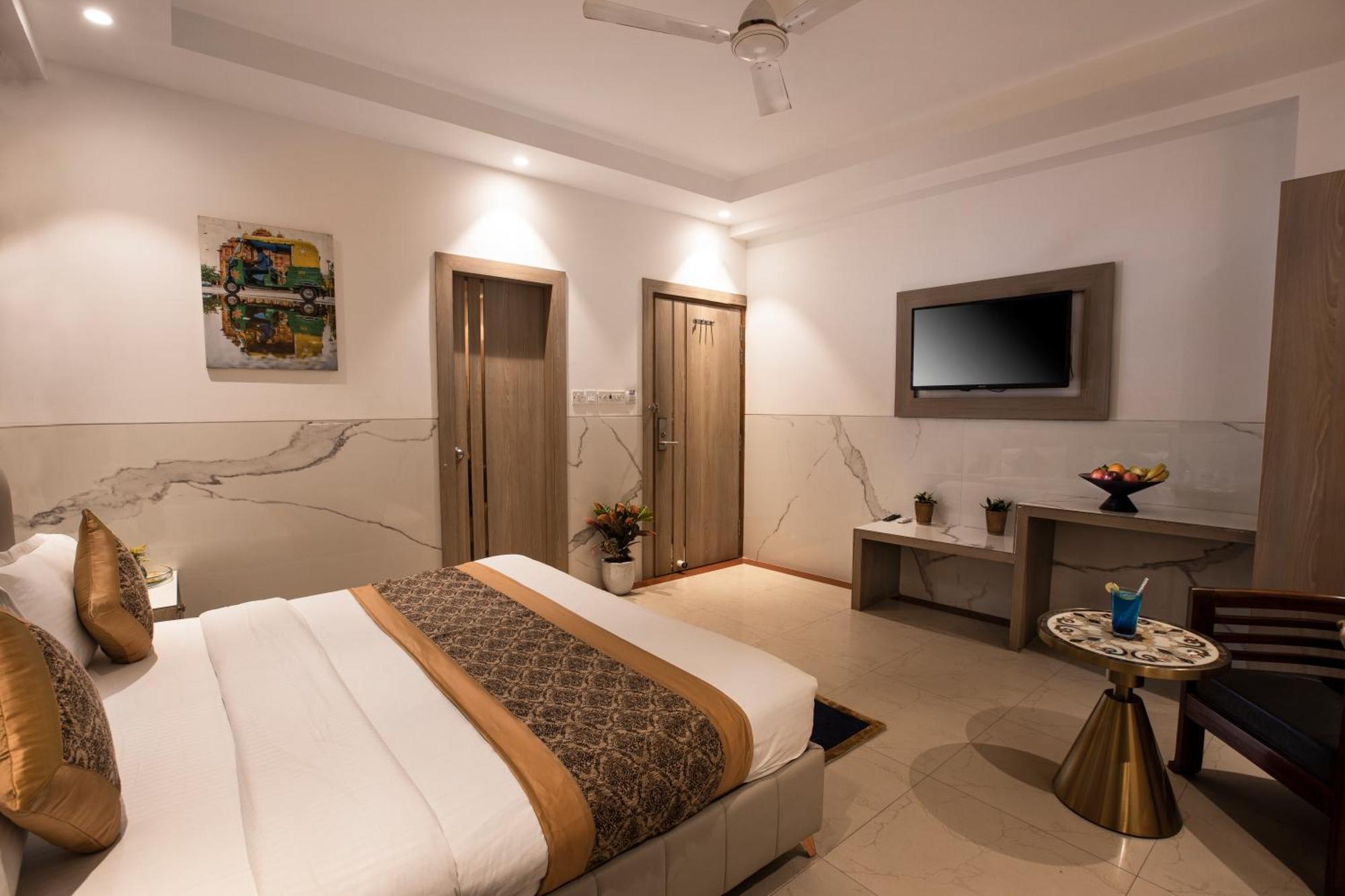 Delhi 37 By Star Group