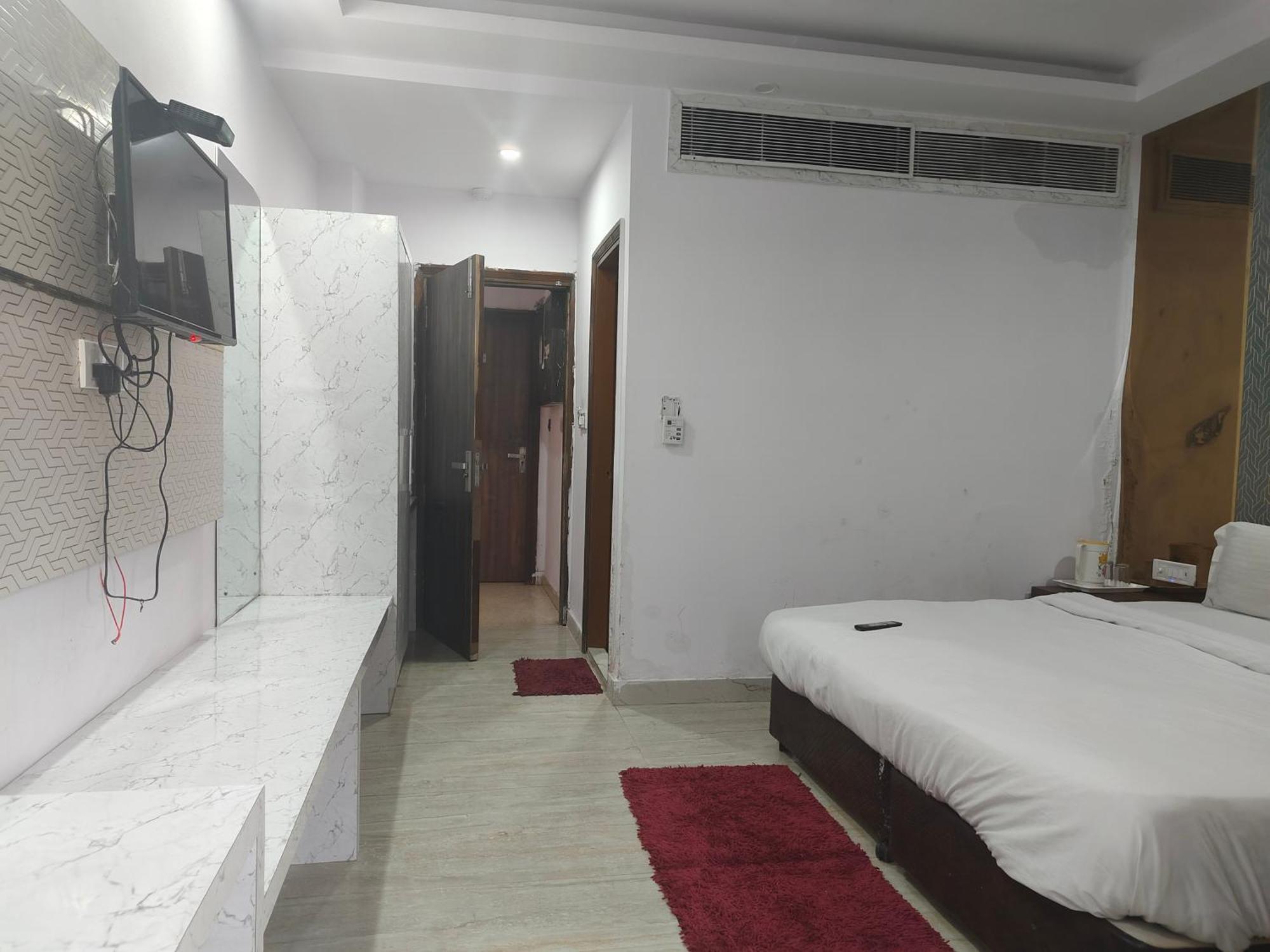 Stories By Star View Paharganj Hotel 3*