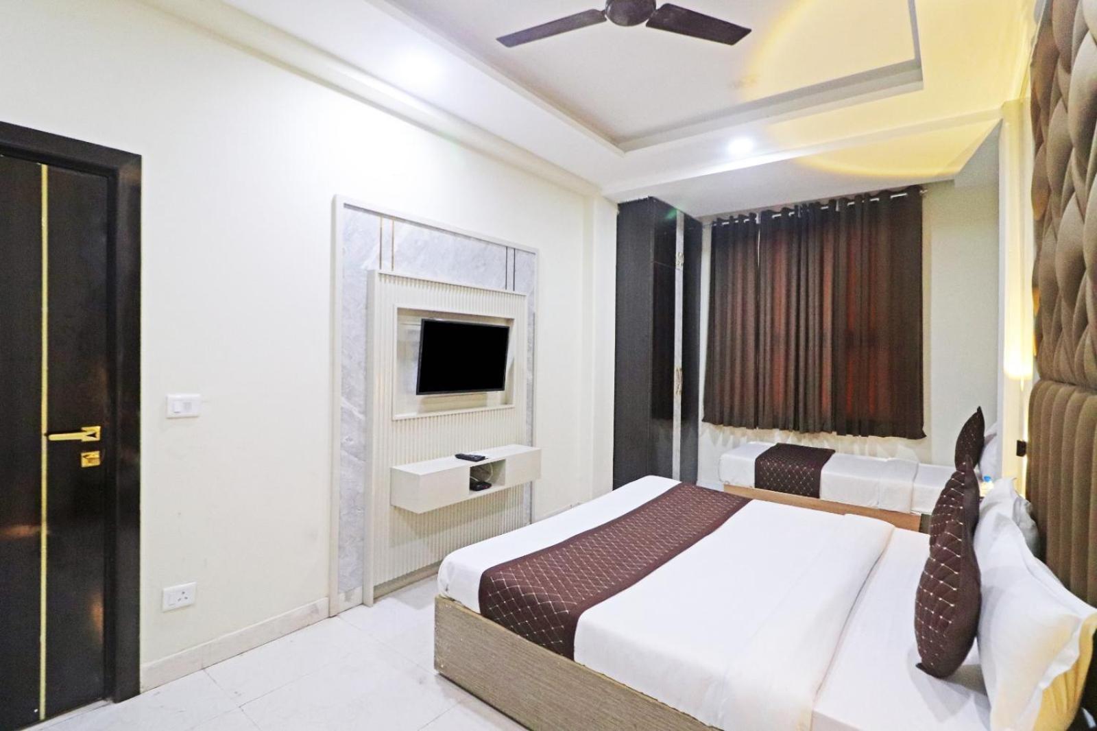 Hotel Empire Empire Near Igi Airport