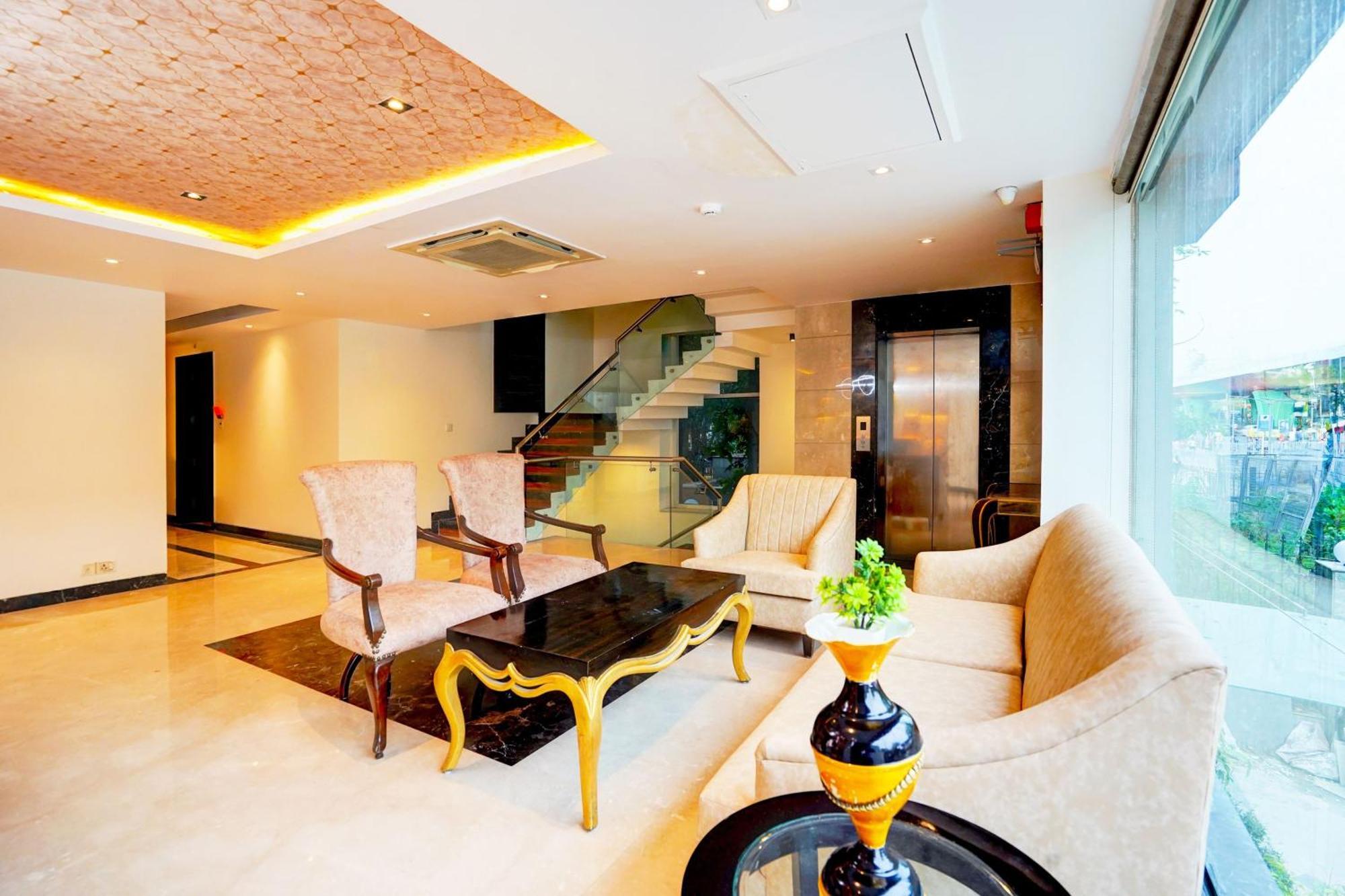 Palette South Delhi Formerly Imperial Resort 3*