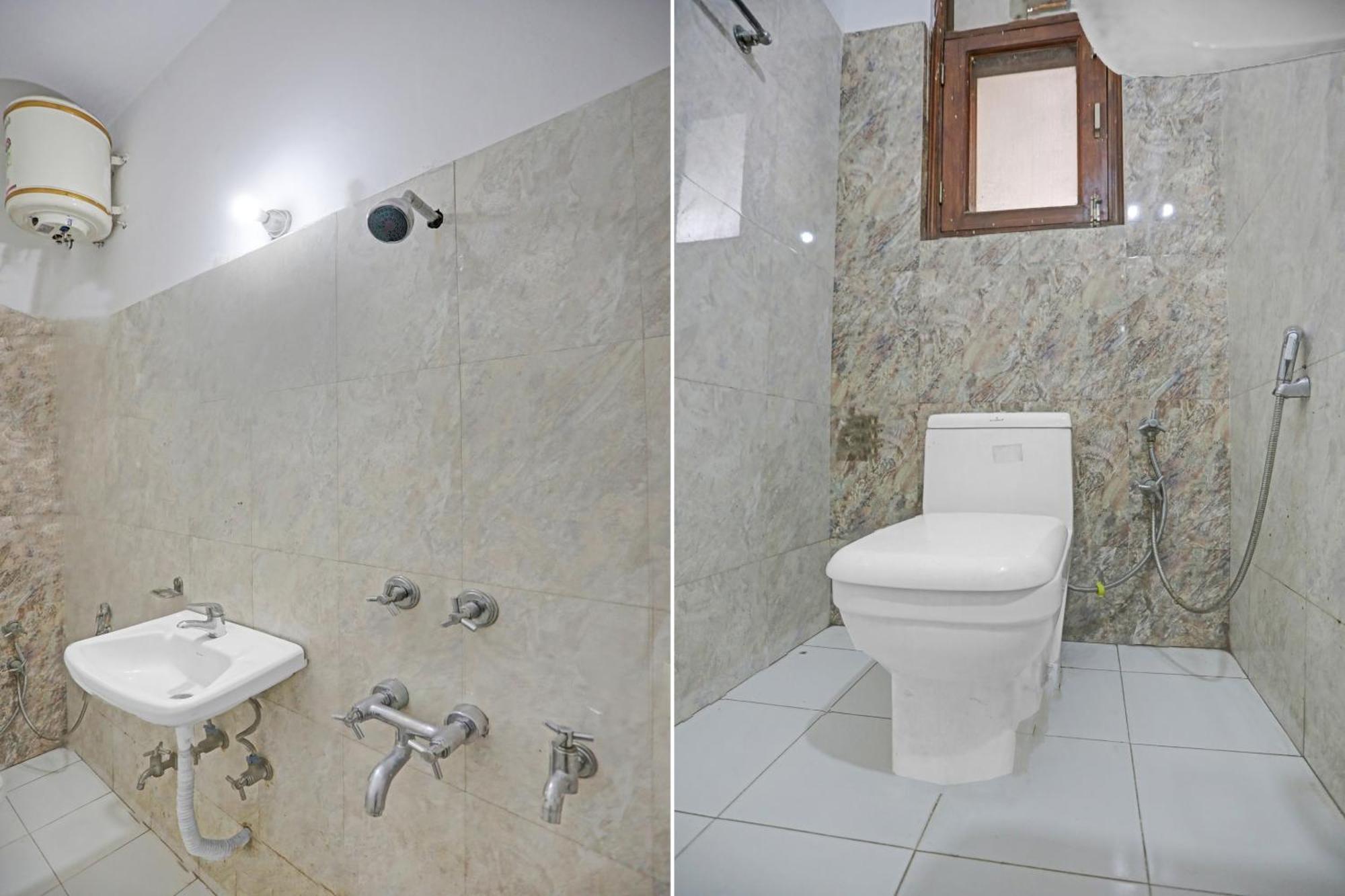 O Premium Near Dlf Avenue Saket Hotel New Delhi
