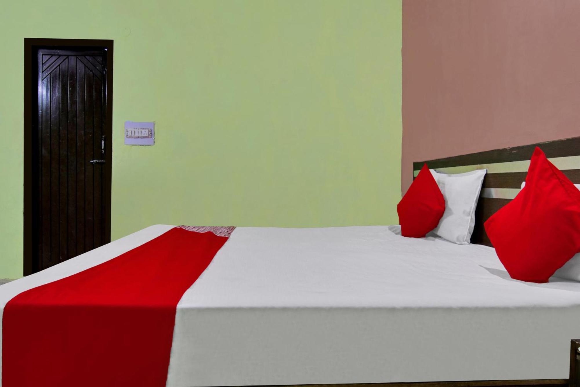Oyo Flagship 81167 Swagat Dx Hotel