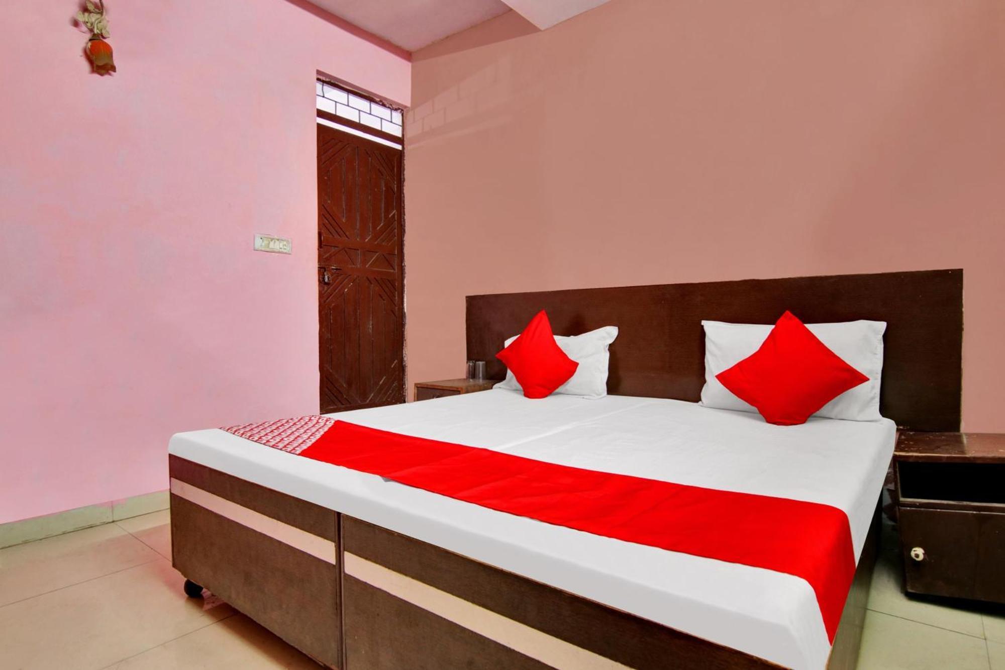 Oyo Flagship 81167 Swagat Dx 3*