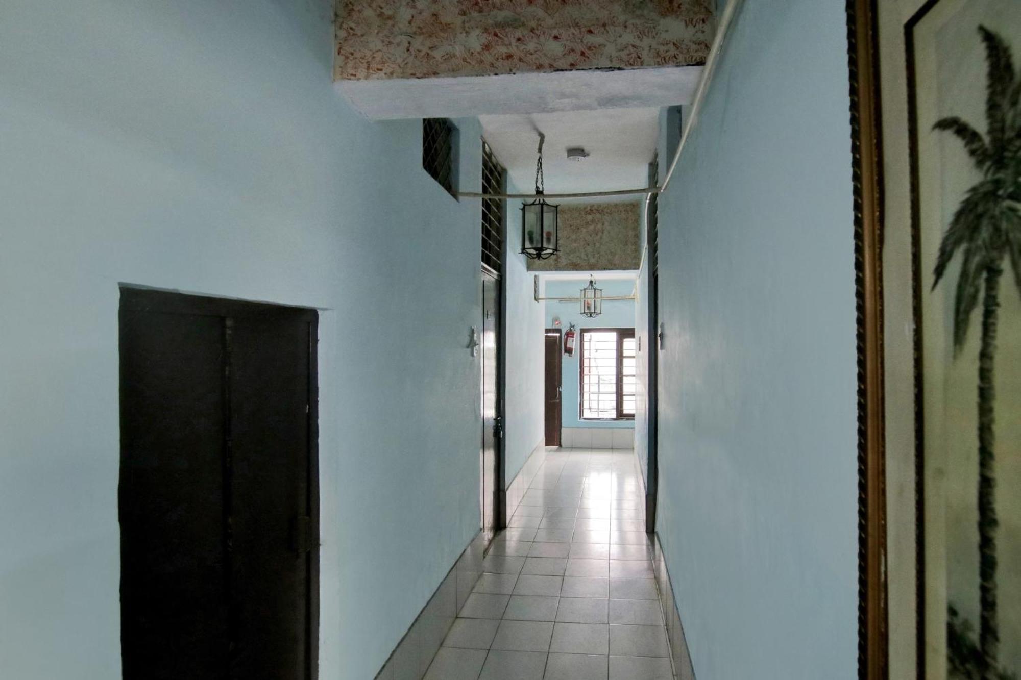 Oyo Flagship 81167 Swagat Dx 3* New Delhi