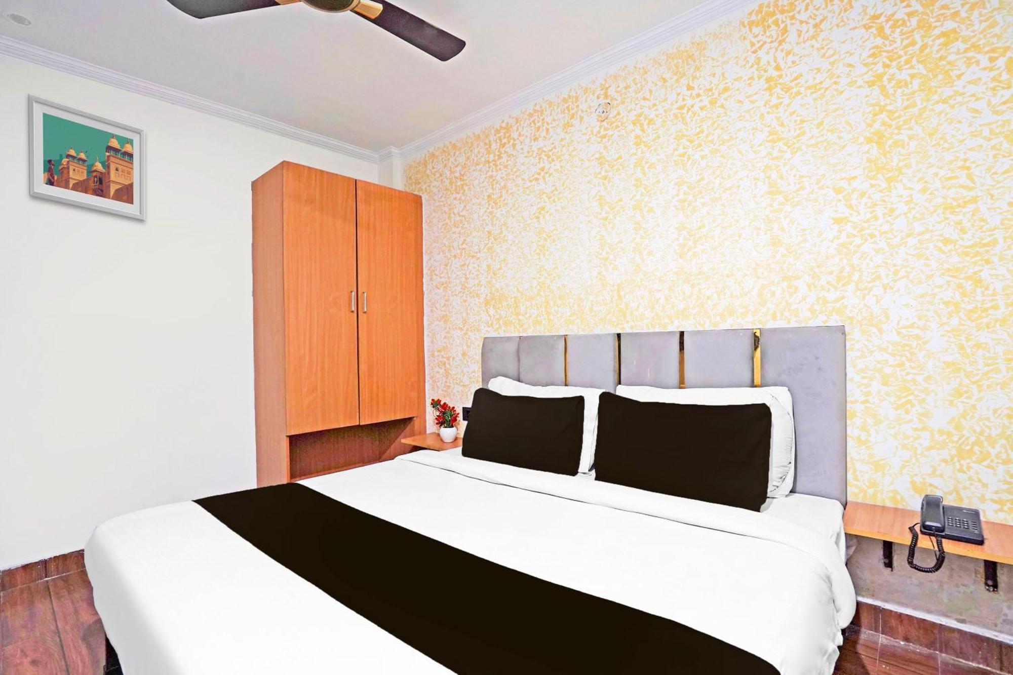 Hotel Twamev Residency