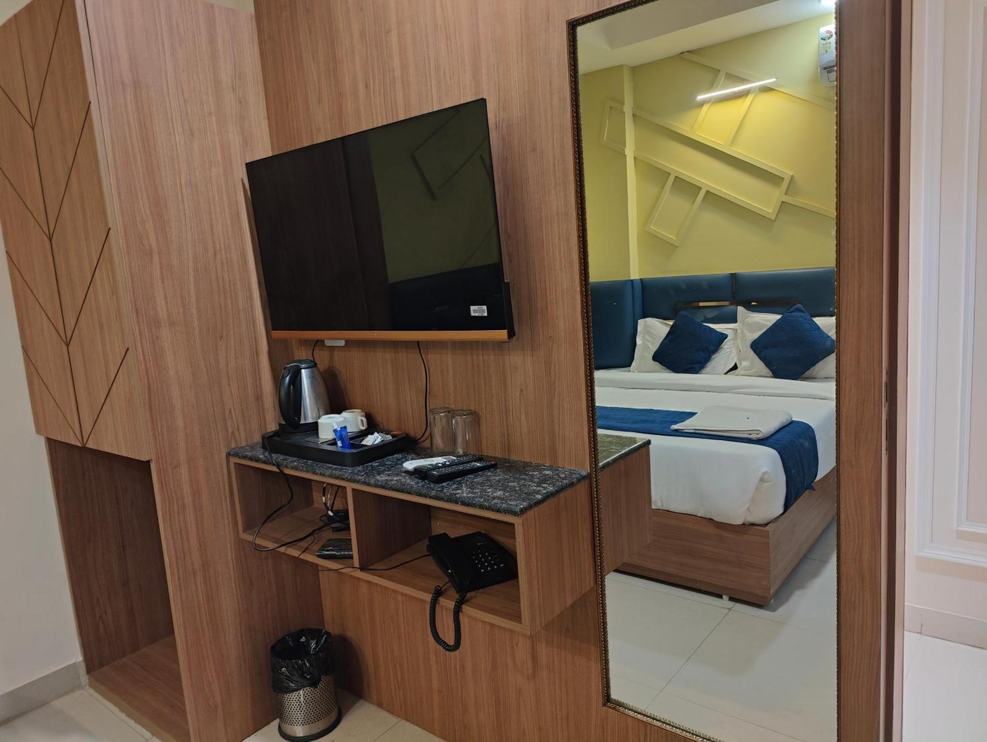 Hotel Nova Near Delhi Airport