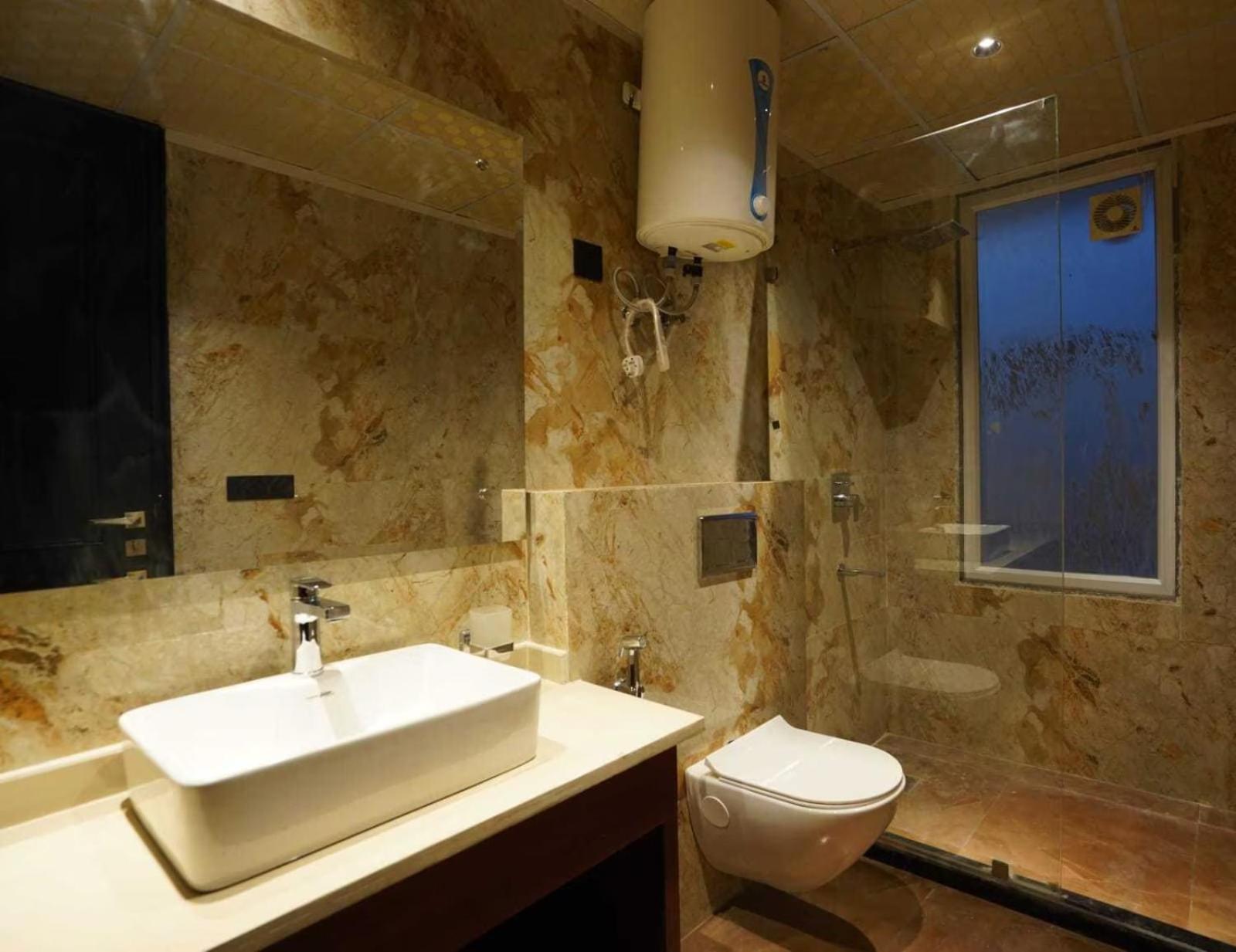 Airport Ivy Hotel